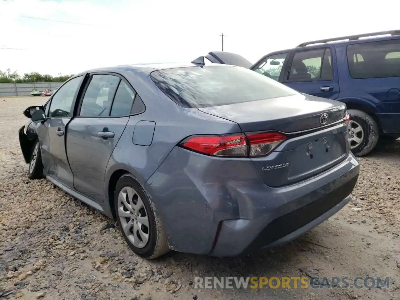 3 Photograph of a damaged car 5YFEPRAE3LP133880 TOYOTA COROLLA 2020