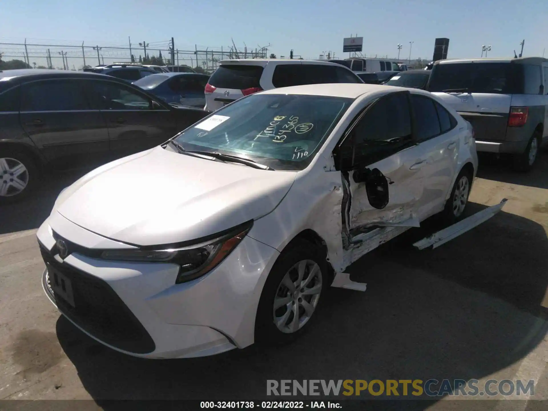 2 Photograph of a damaged car 5YFEPRAE3LP134365 TOYOTA COROLLA 2020