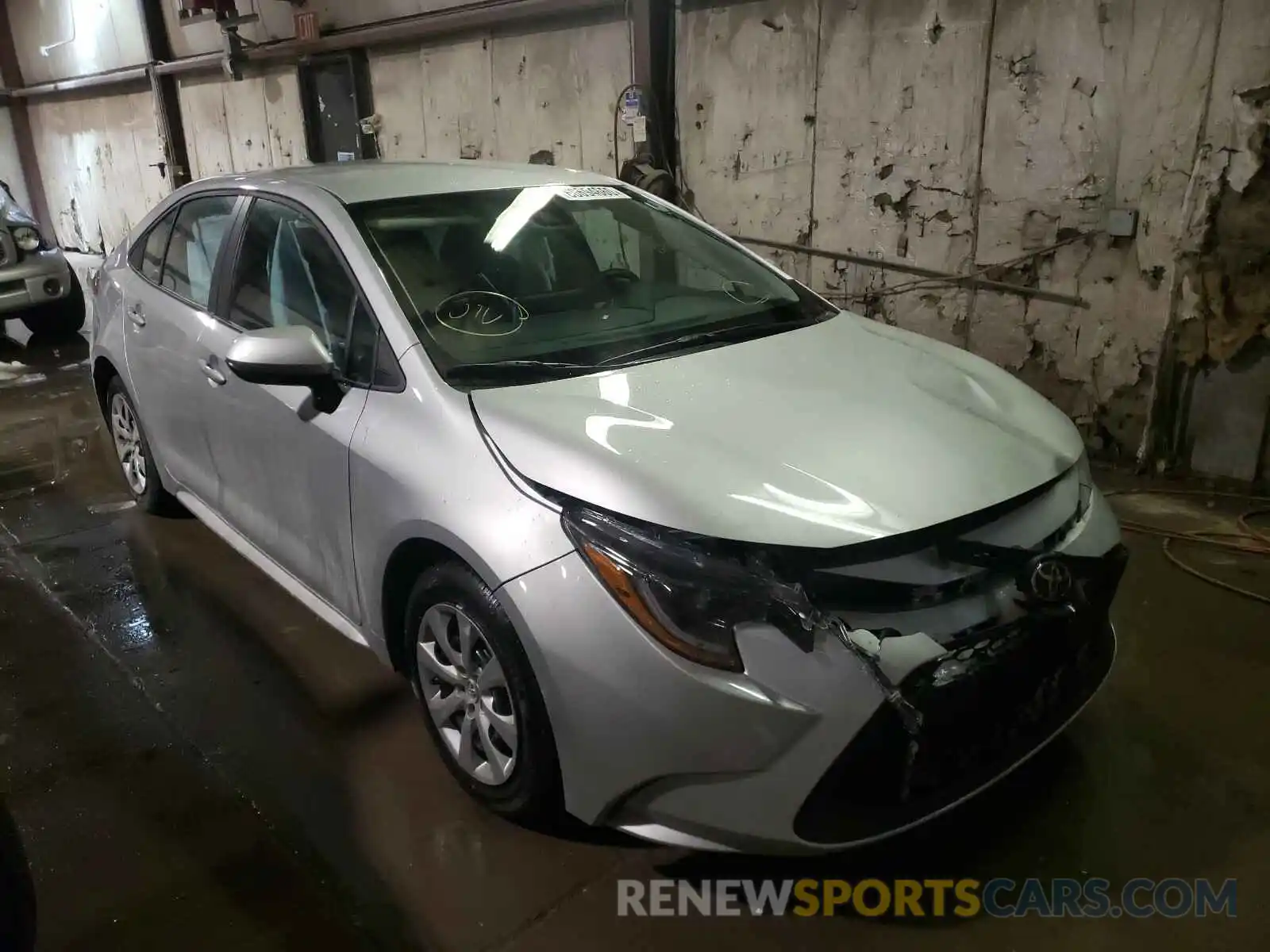 1 Photograph of a damaged car 5YFEPRAE3LP136214 TOYOTA COROLLA 2020