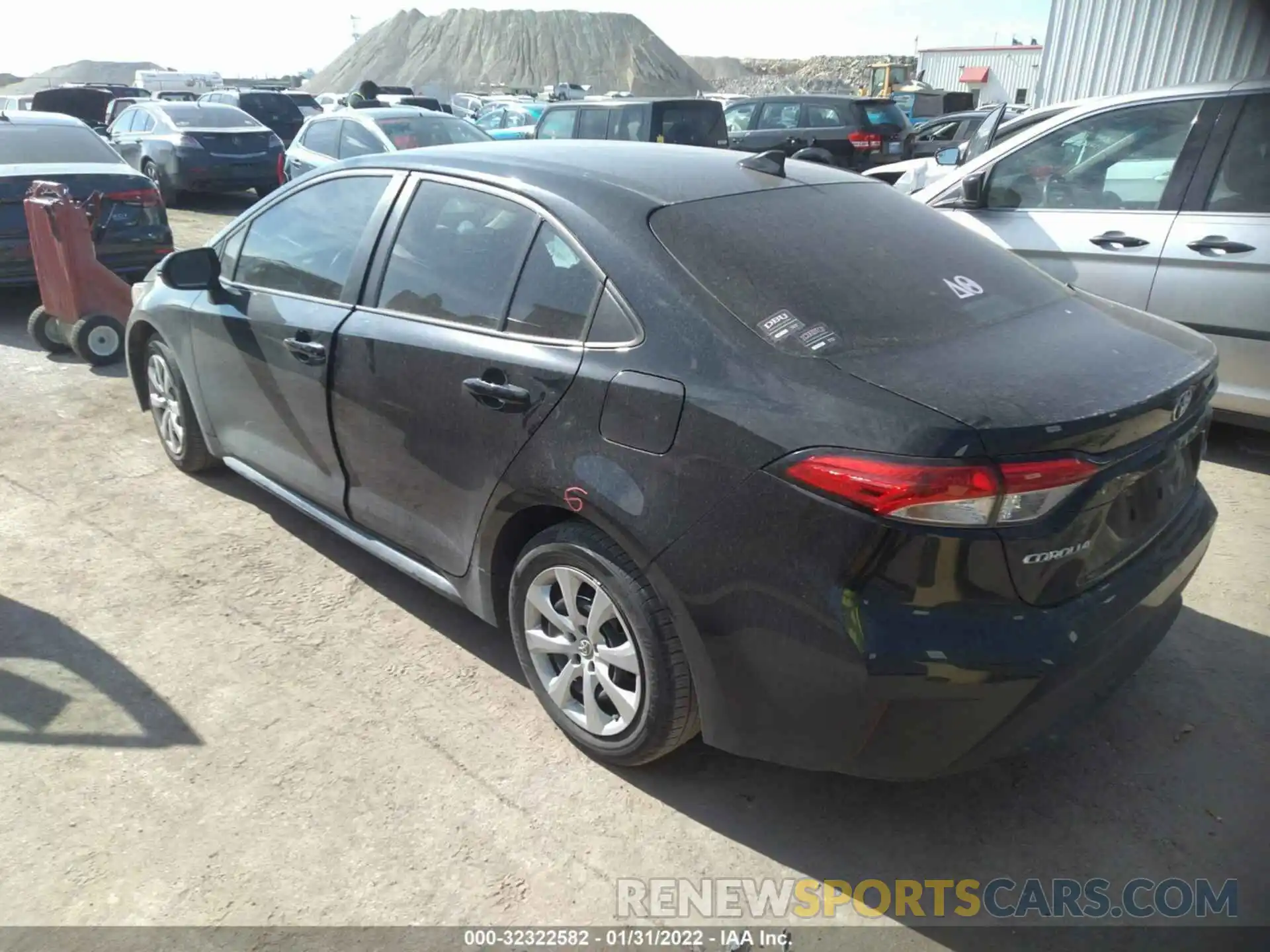 3 Photograph of a damaged car 5YFEPRAE3LP137024 TOYOTA COROLLA 2020