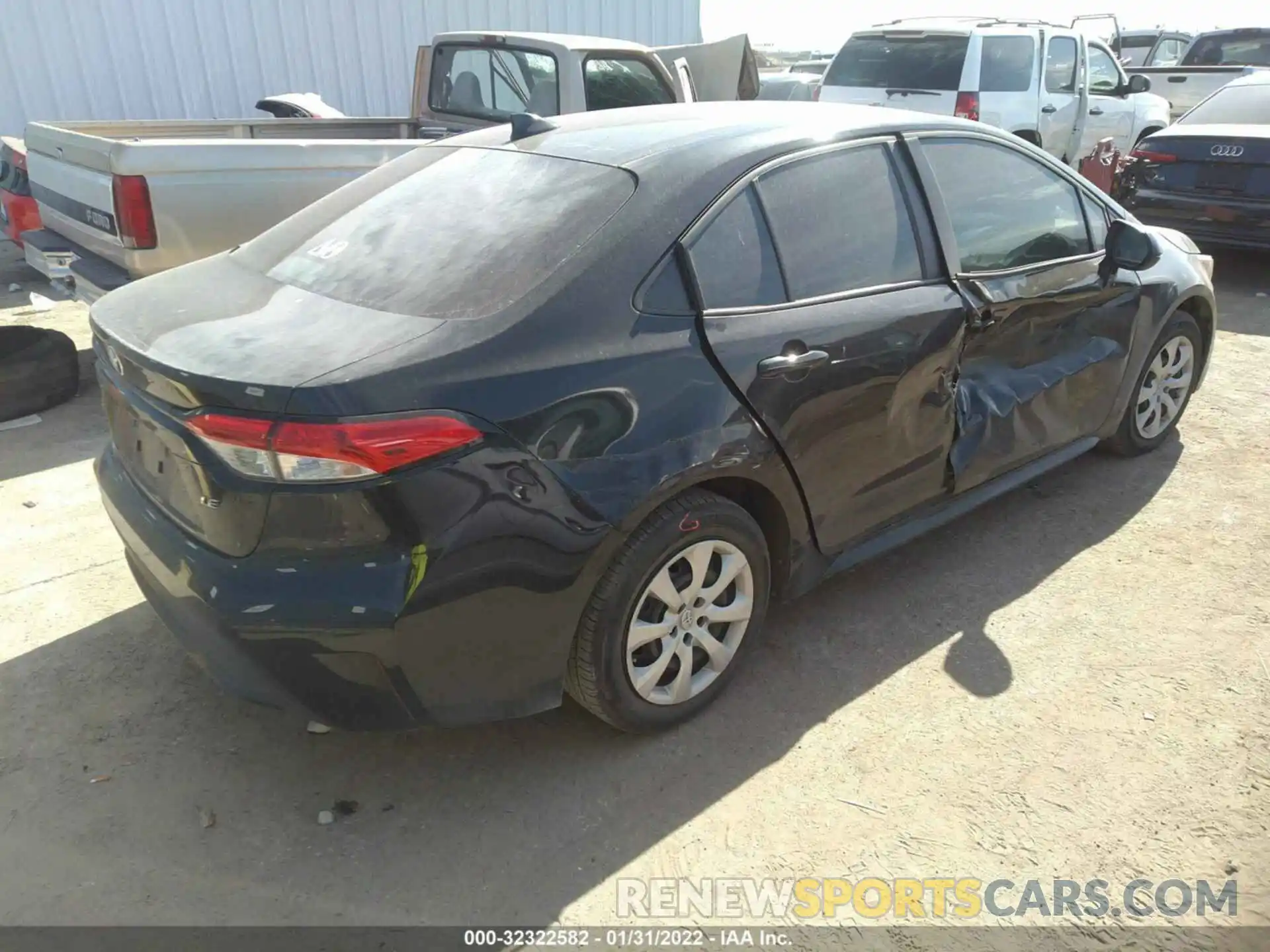 4 Photograph of a damaged car 5YFEPRAE3LP137024 TOYOTA COROLLA 2020