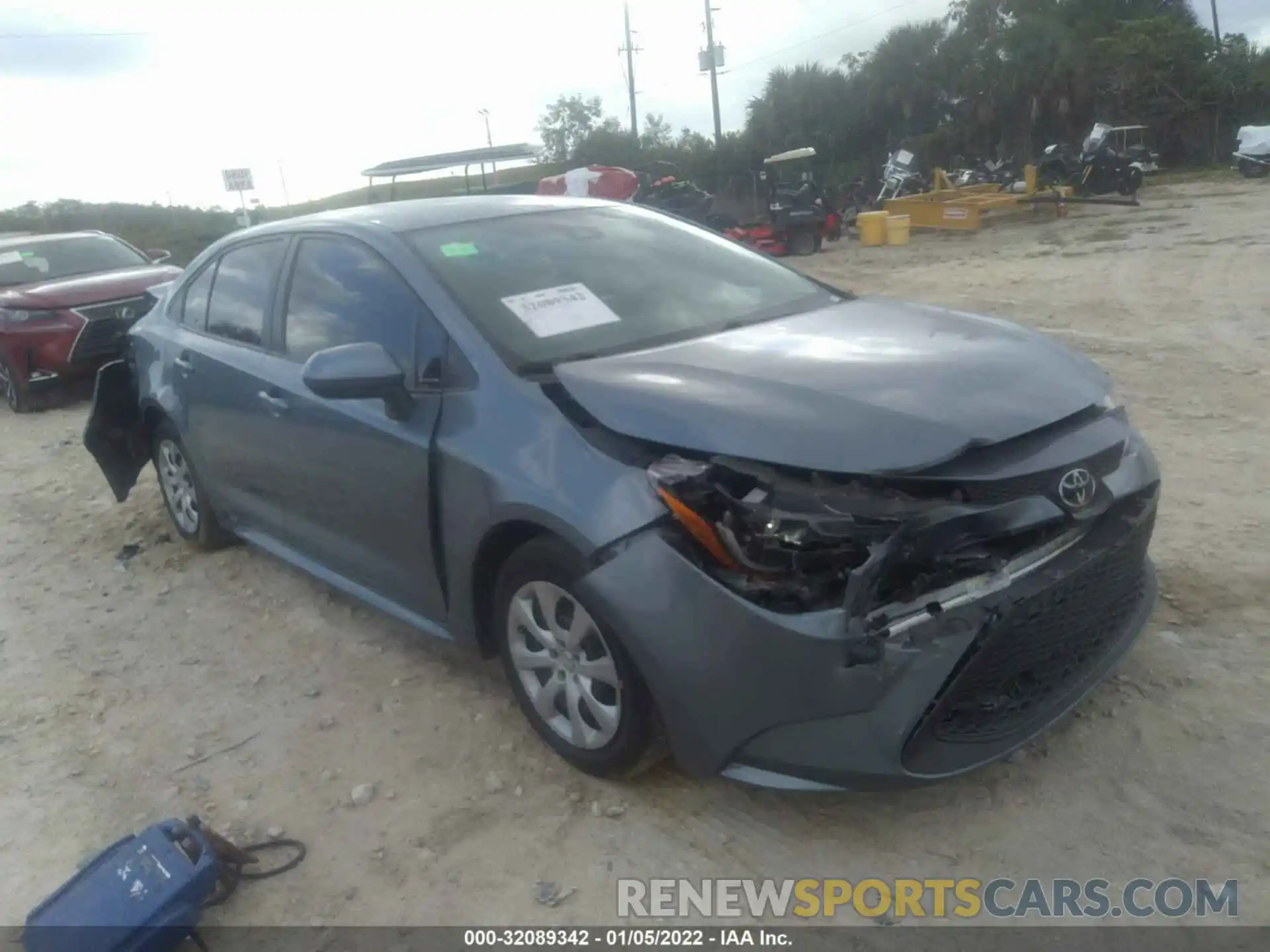 1 Photograph of a damaged car 5YFEPRAE3LP138447 TOYOTA COROLLA 2020