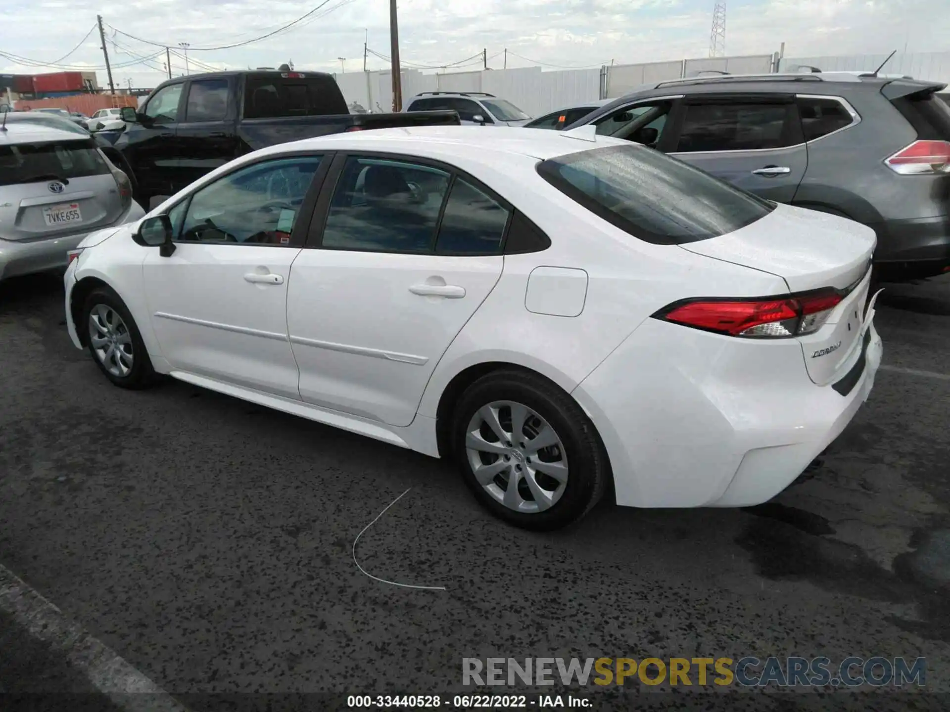 3 Photograph of a damaged car 5YFEPRAE3LP139050 TOYOTA COROLLA 2020