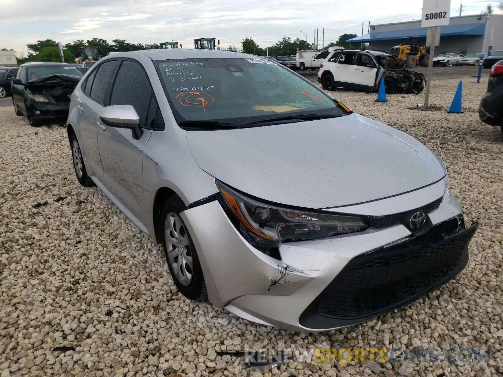 1 Photograph of a damaged car 5YFEPRAE3LP140473 TOYOTA COROLLA 2020