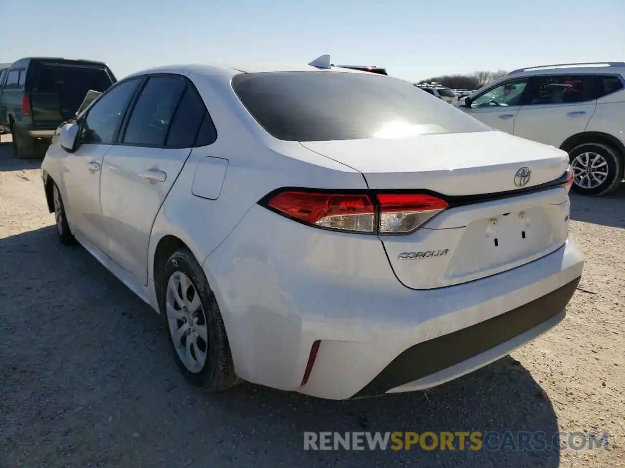 3 Photograph of a damaged car 5YFEPRAE3LP140697 TOYOTA COROLLA 2020