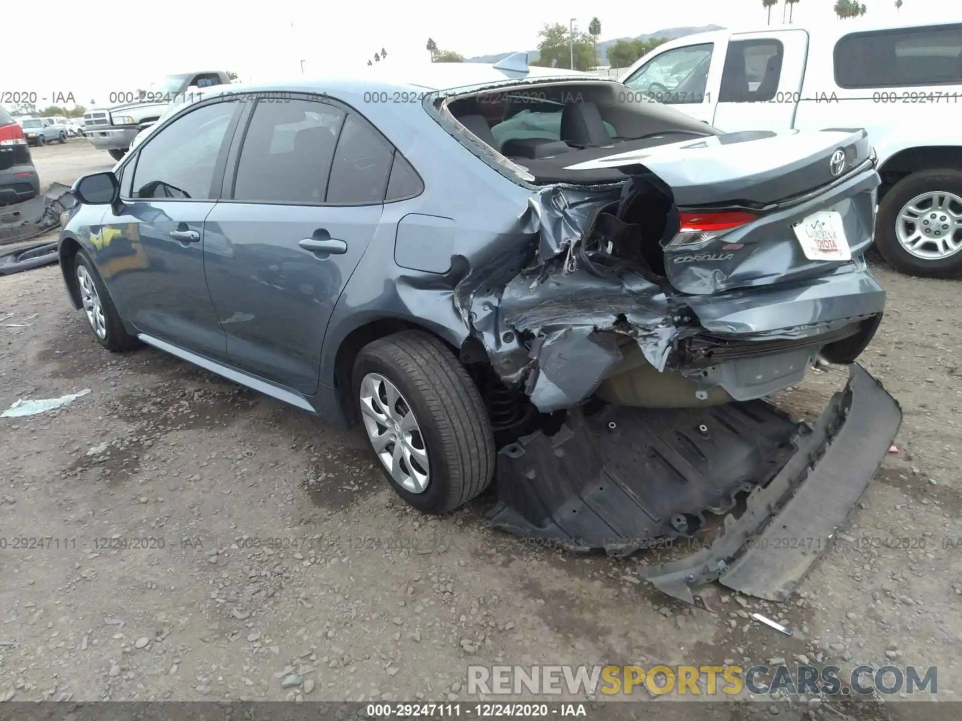3 Photograph of a damaged car 5YFEPRAE3LP141395 TOYOTA COROLLA 2020