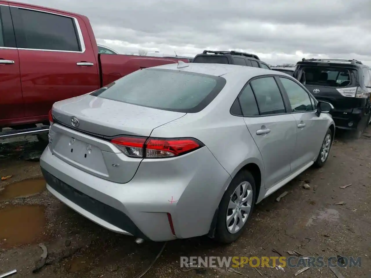 4 Photograph of a damaged car 5YFEPRAE3LP142773 TOYOTA COROLLA 2020