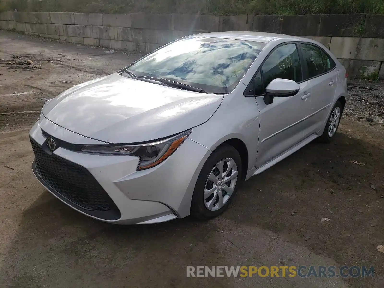 2 Photograph of a damaged car 5YFEPRAE3LP144622 TOYOTA COROLLA 2020