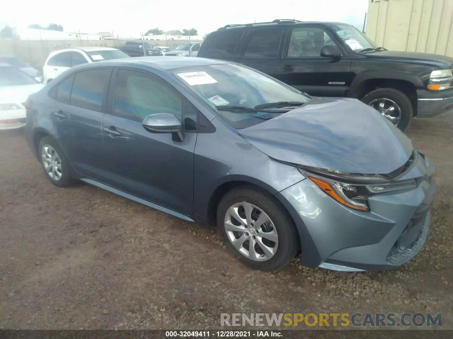 1 Photograph of a damaged car 5YFEPRAE3LP146466 TOYOTA COROLLA 2020