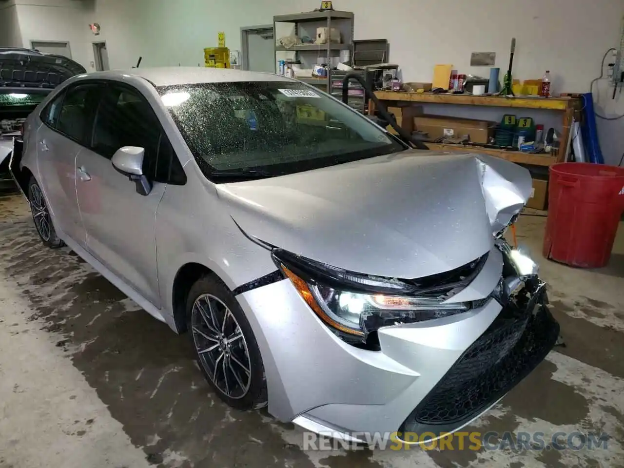 1 Photograph of a damaged car 5YFEPRAE4LP008712 TOYOTA COROLLA 2020