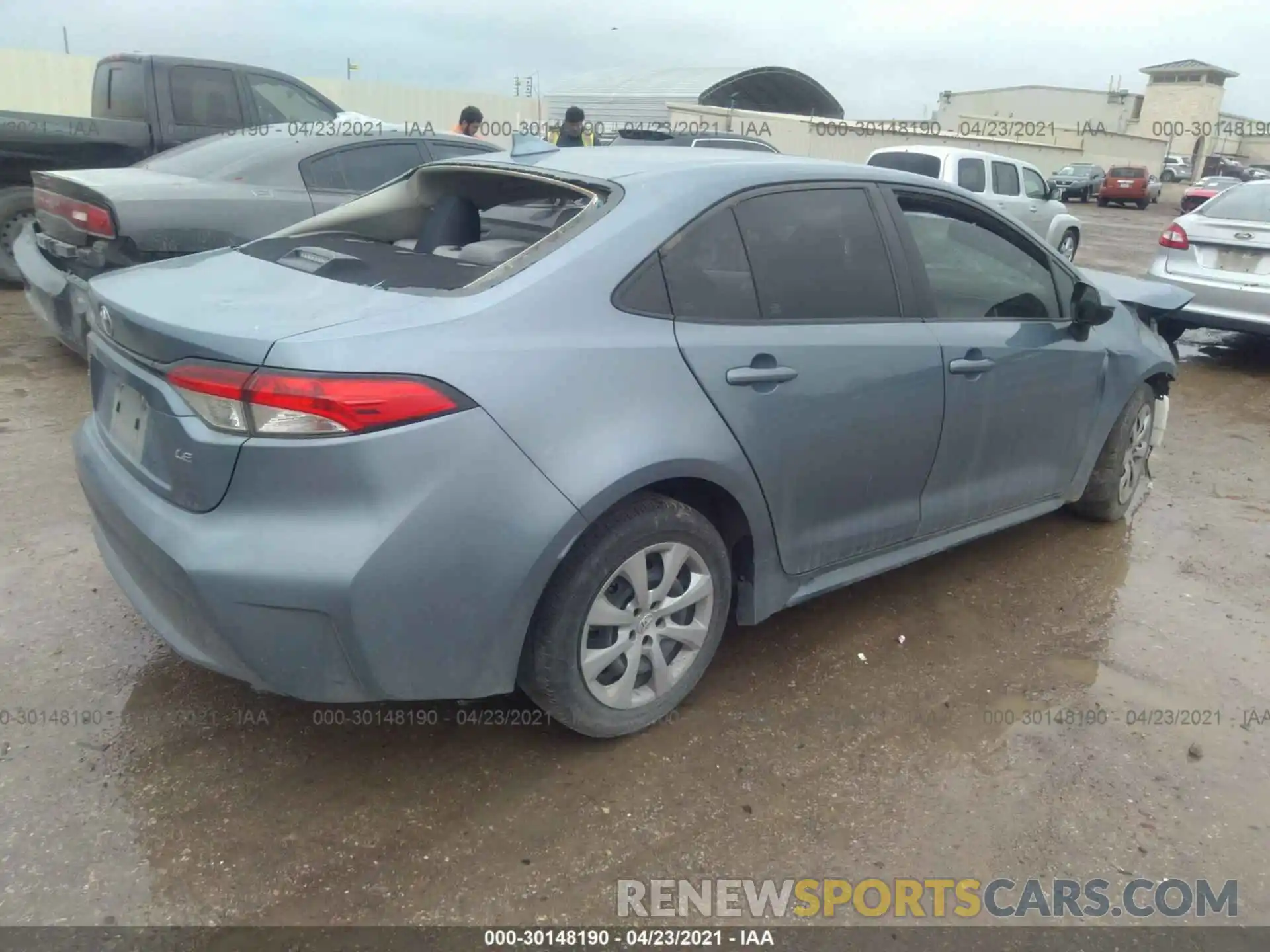 4 Photograph of a damaged car 5YFEPRAE4LP011206 TOYOTA COROLLA 2020