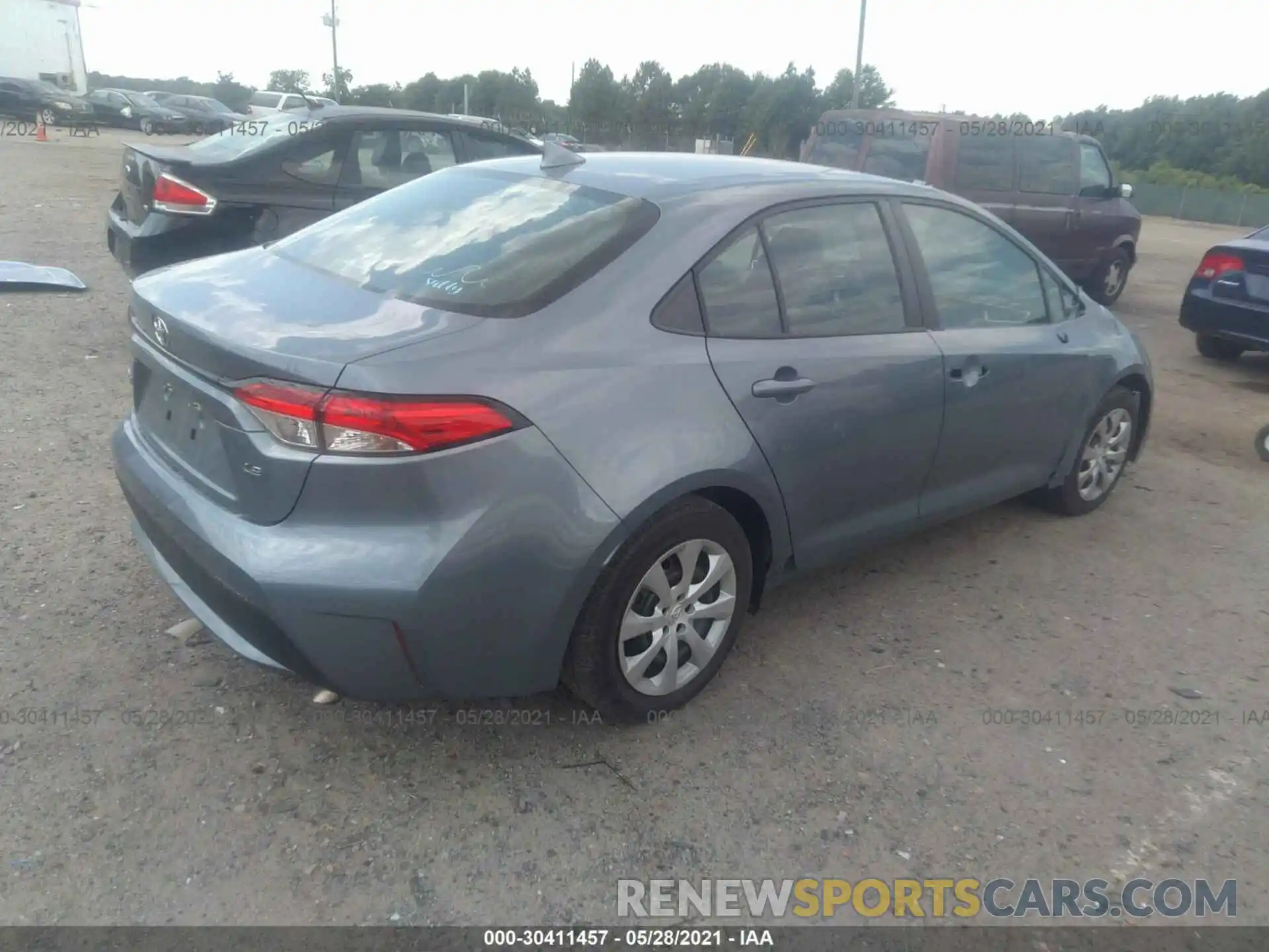 4 Photograph of a damaged car 5YFEPRAE4LP014400 TOYOTA COROLLA 2020