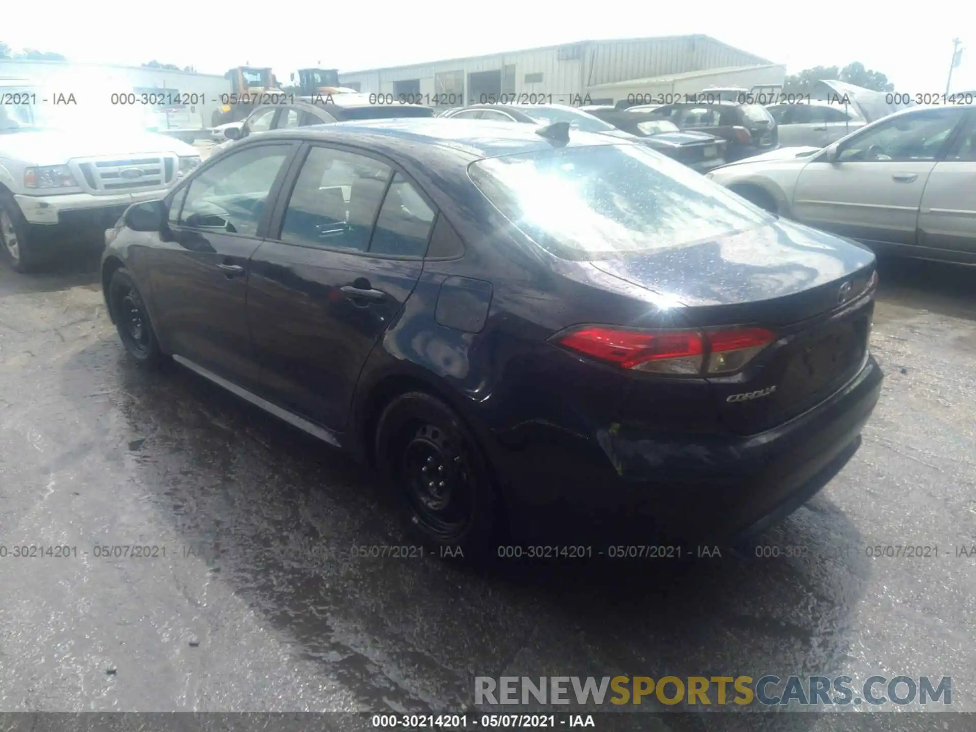 3 Photograph of a damaged car 5YFEPRAE4LP015370 TOYOTA COROLLA 2020