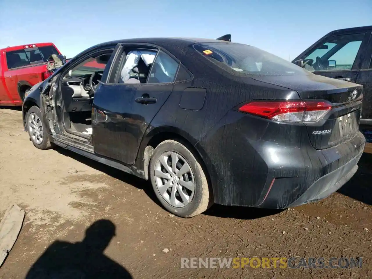 2 Photograph of a damaged car 5YFEPRAE4LP016101 TOYOTA COROLLA 2020