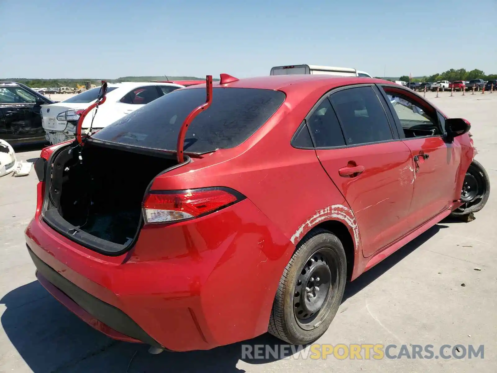 4 Photograph of a damaged car 5YFEPRAE4LP021170 TOYOTA COROLLA 2020