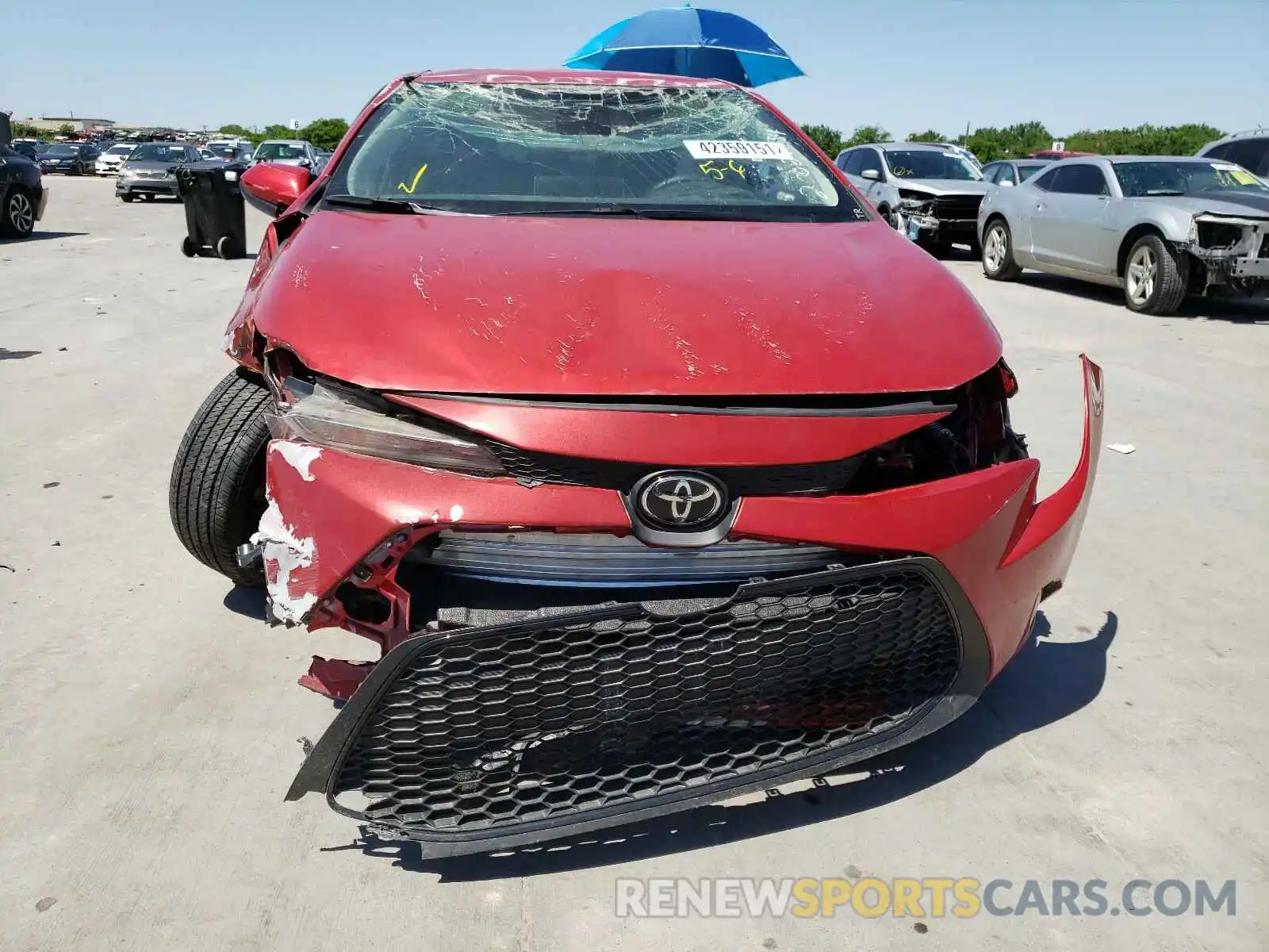 9 Photograph of a damaged car 5YFEPRAE4LP021170 TOYOTA COROLLA 2020