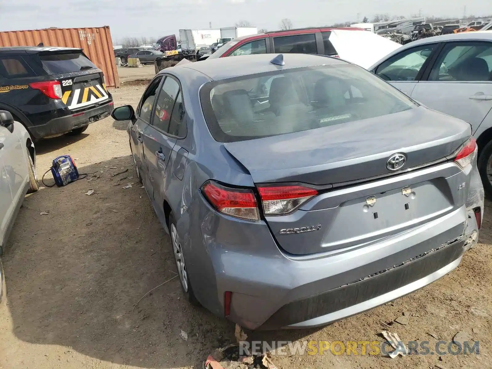 3 Photograph of a damaged car 5YFEPRAE4LP021721 TOYOTA COROLLA 2020