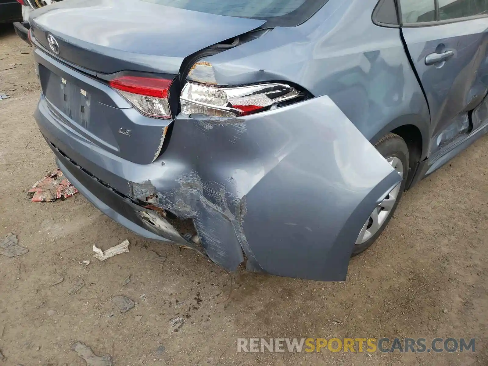 9 Photograph of a damaged car 5YFEPRAE4LP021721 TOYOTA COROLLA 2020