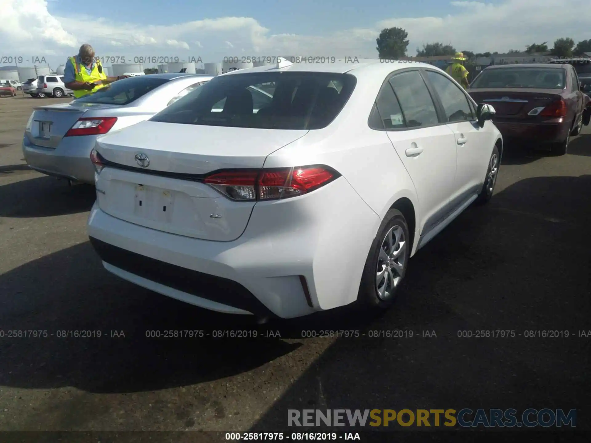 4 Photograph of a damaged car 5YFEPRAE4LP021959 TOYOTA COROLLA 2020