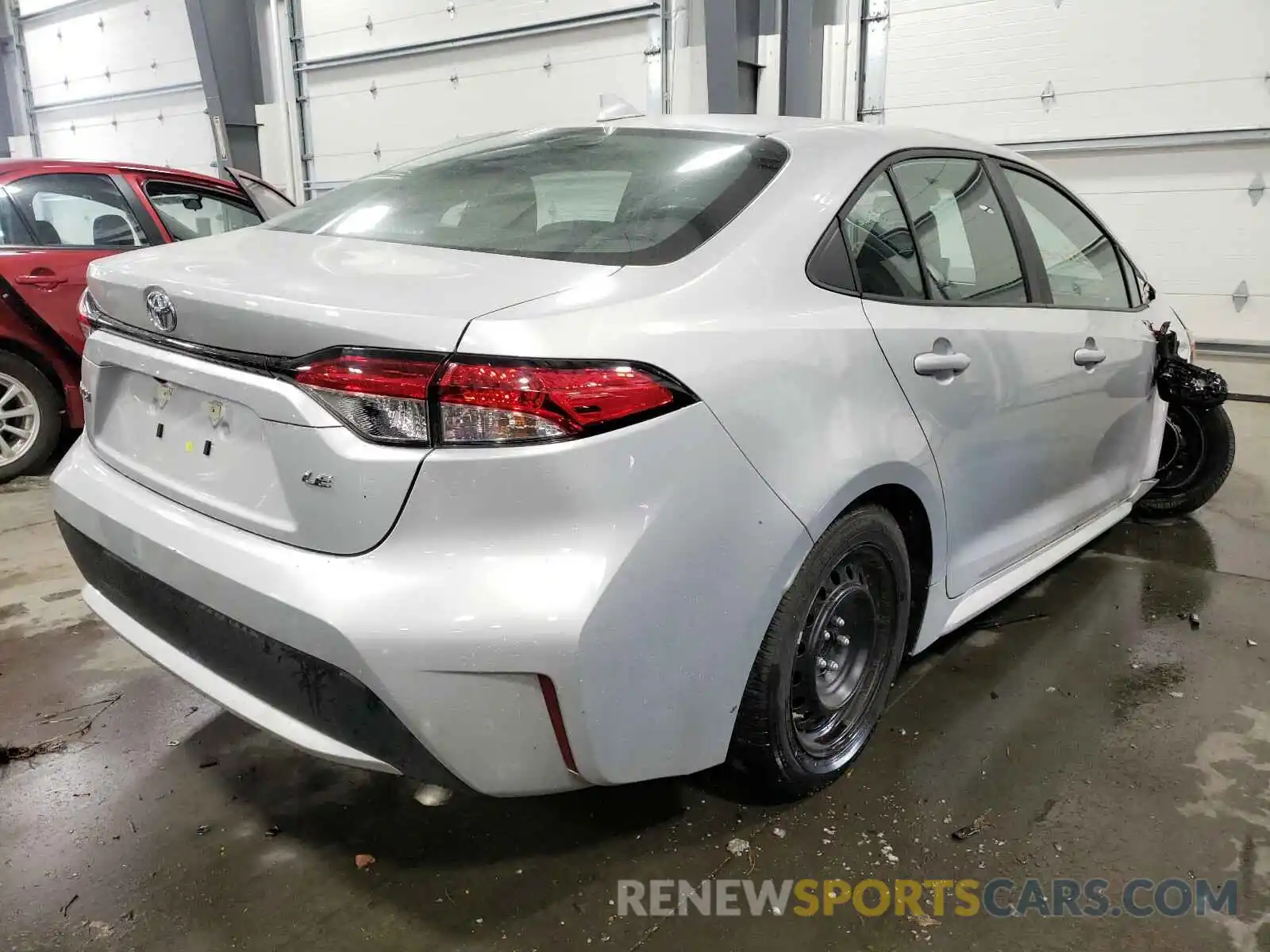 4 Photograph of a damaged car 5YFEPRAE4LP022349 TOYOTA COROLLA 2020