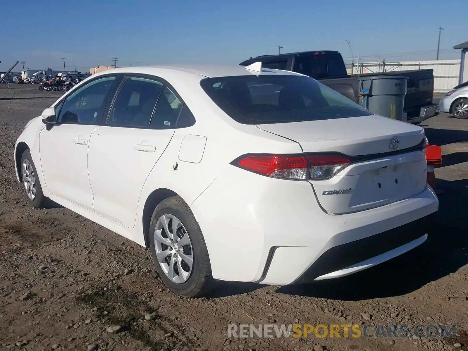 3 Photograph of a damaged car 5YFEPRAE4LP024943 TOYOTA COROLLA 2020