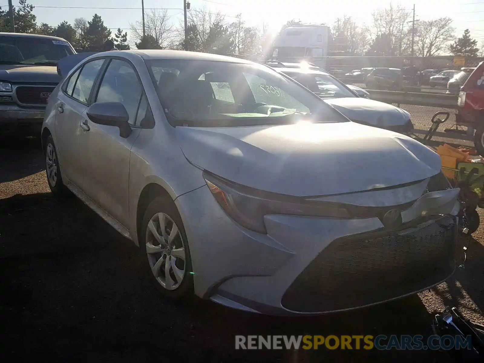 1 Photograph of a damaged car 5YFEPRAE4LP025056 TOYOTA COROLLA 2020