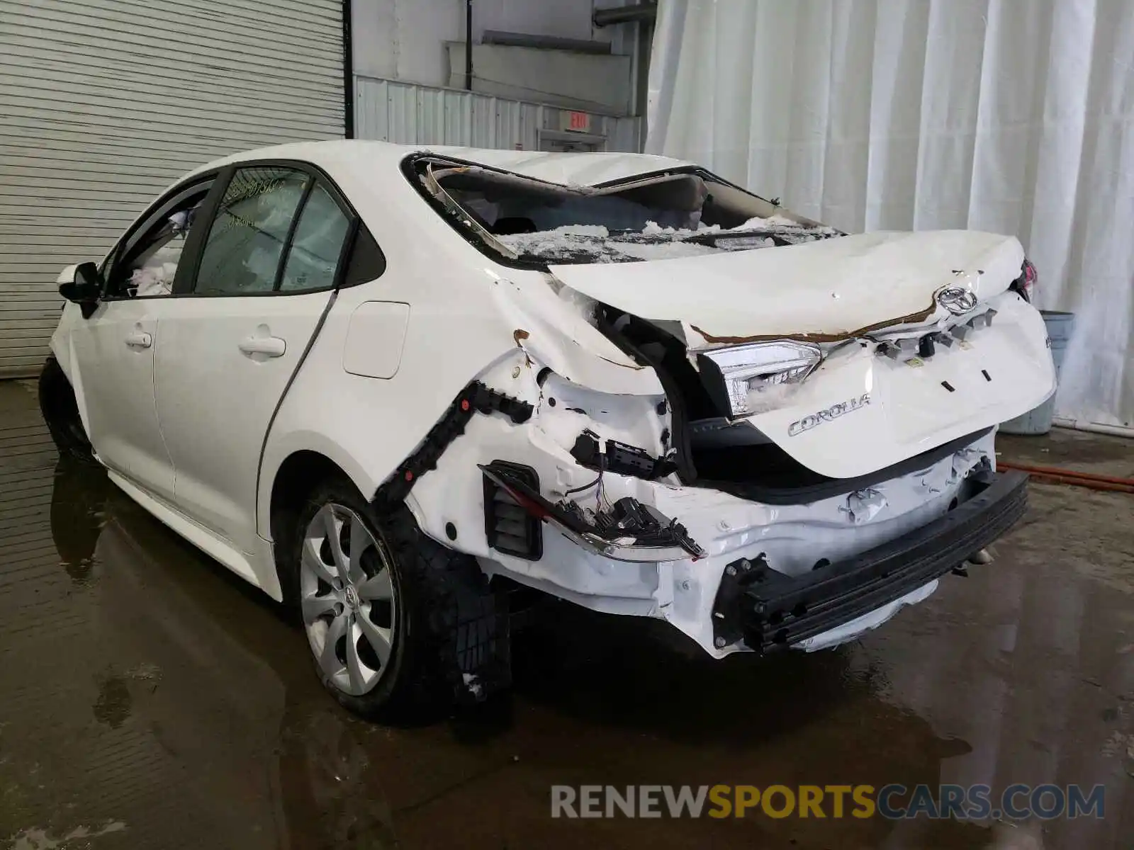 3 Photograph of a damaged car 5YFEPRAE4LP025252 TOYOTA COROLLA 2020