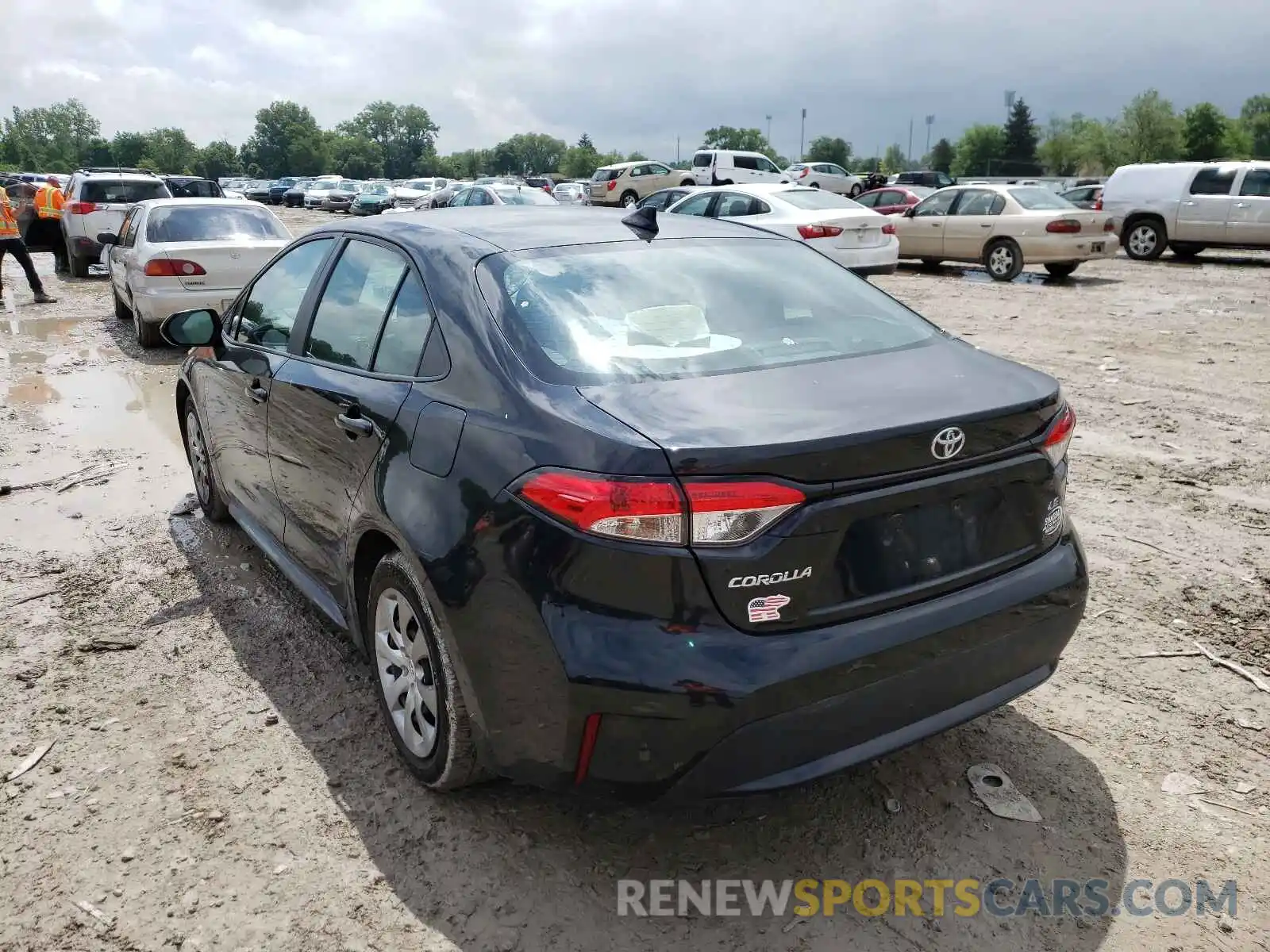 3 Photograph of a damaged car 5YFEPRAE4LP027275 TOYOTA COROLLA 2020