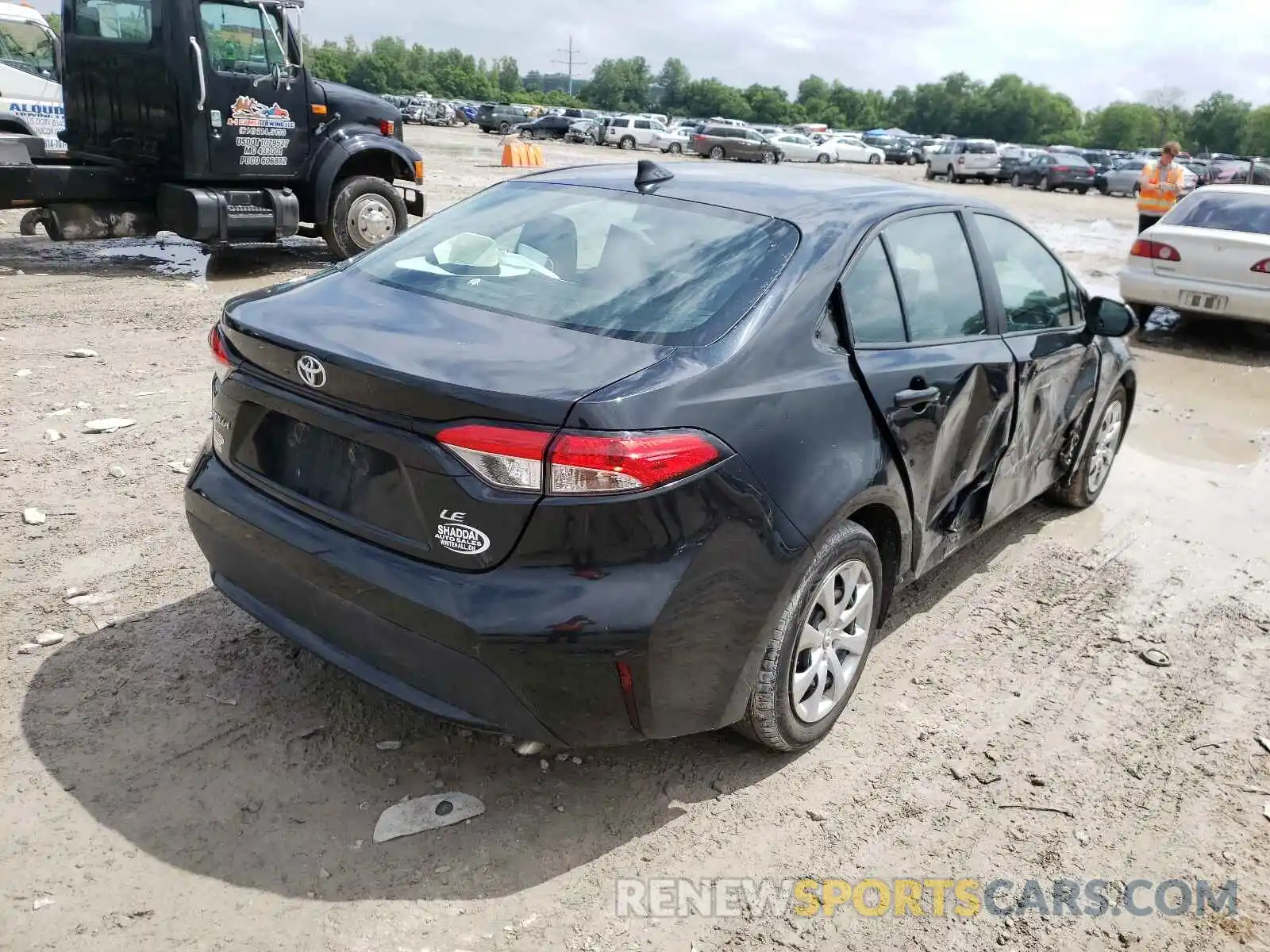 4 Photograph of a damaged car 5YFEPRAE4LP027275 TOYOTA COROLLA 2020