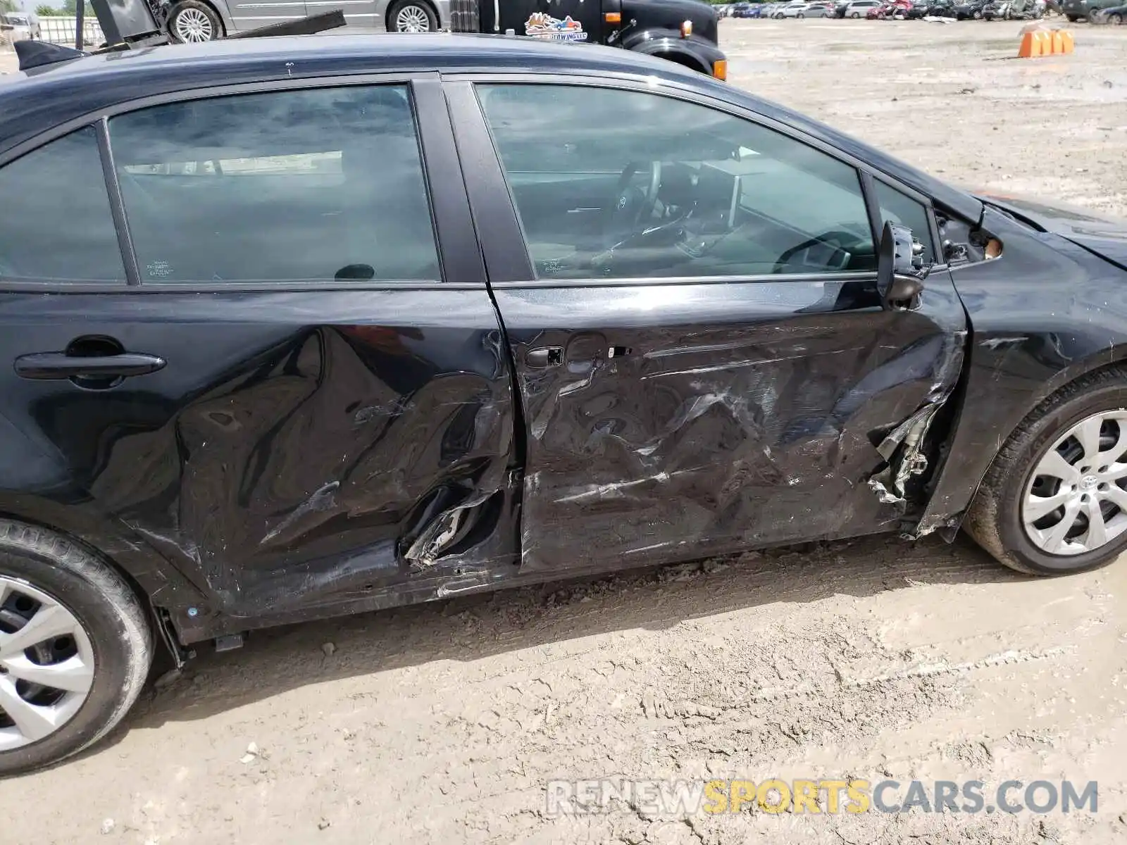 9 Photograph of a damaged car 5YFEPRAE4LP027275 TOYOTA COROLLA 2020