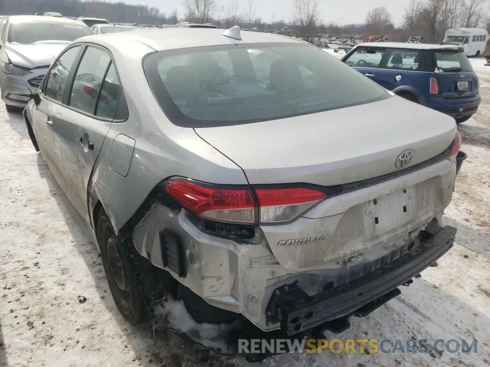 3 Photograph of a damaged car 5YFEPRAE4LP027891 TOYOTA COROLLA 2020