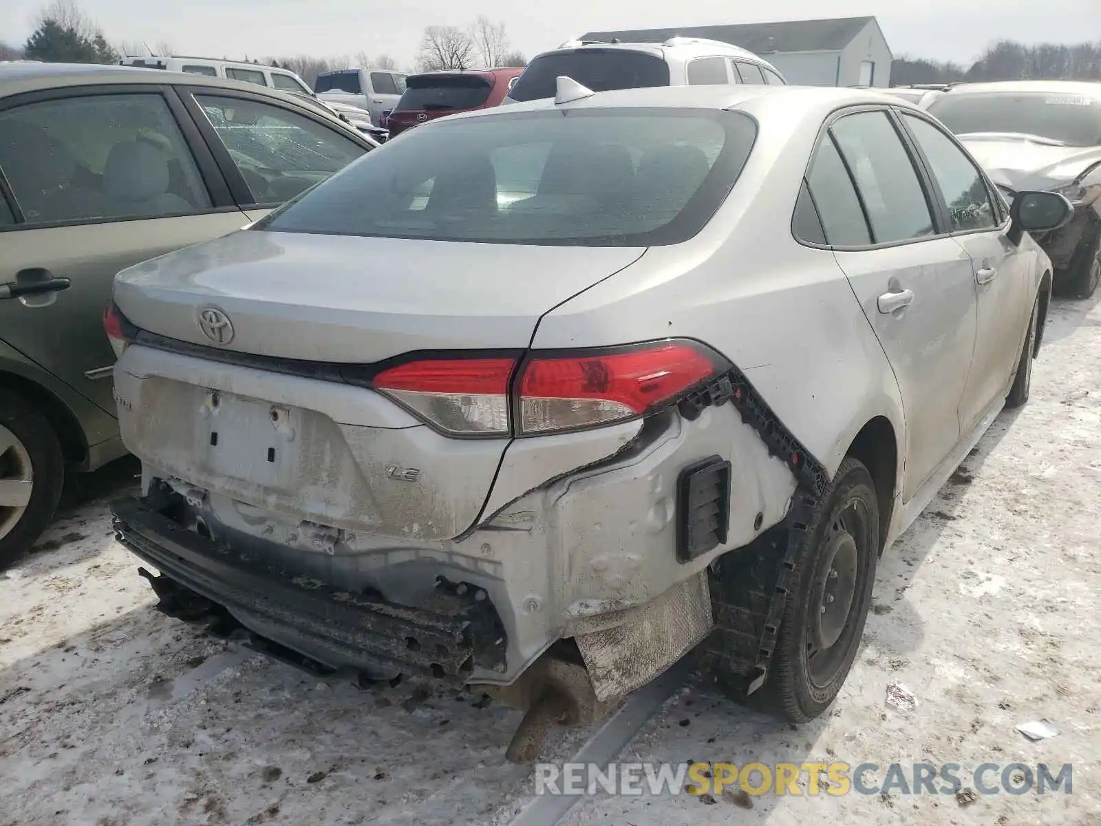 4 Photograph of a damaged car 5YFEPRAE4LP027891 TOYOTA COROLLA 2020