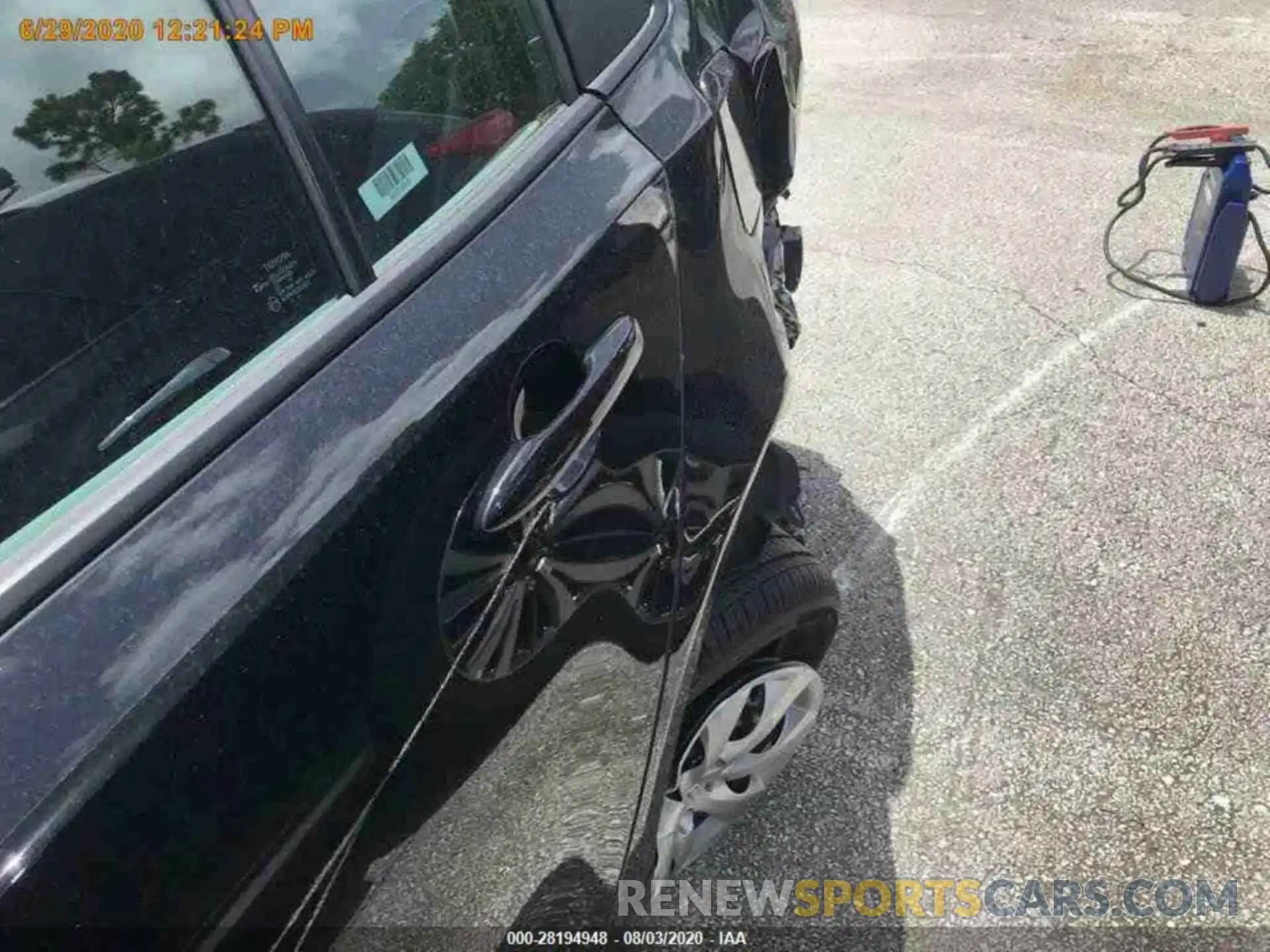 15 Photograph of a damaged car 5YFEPRAE4LP028216 TOYOTA COROLLA 2020