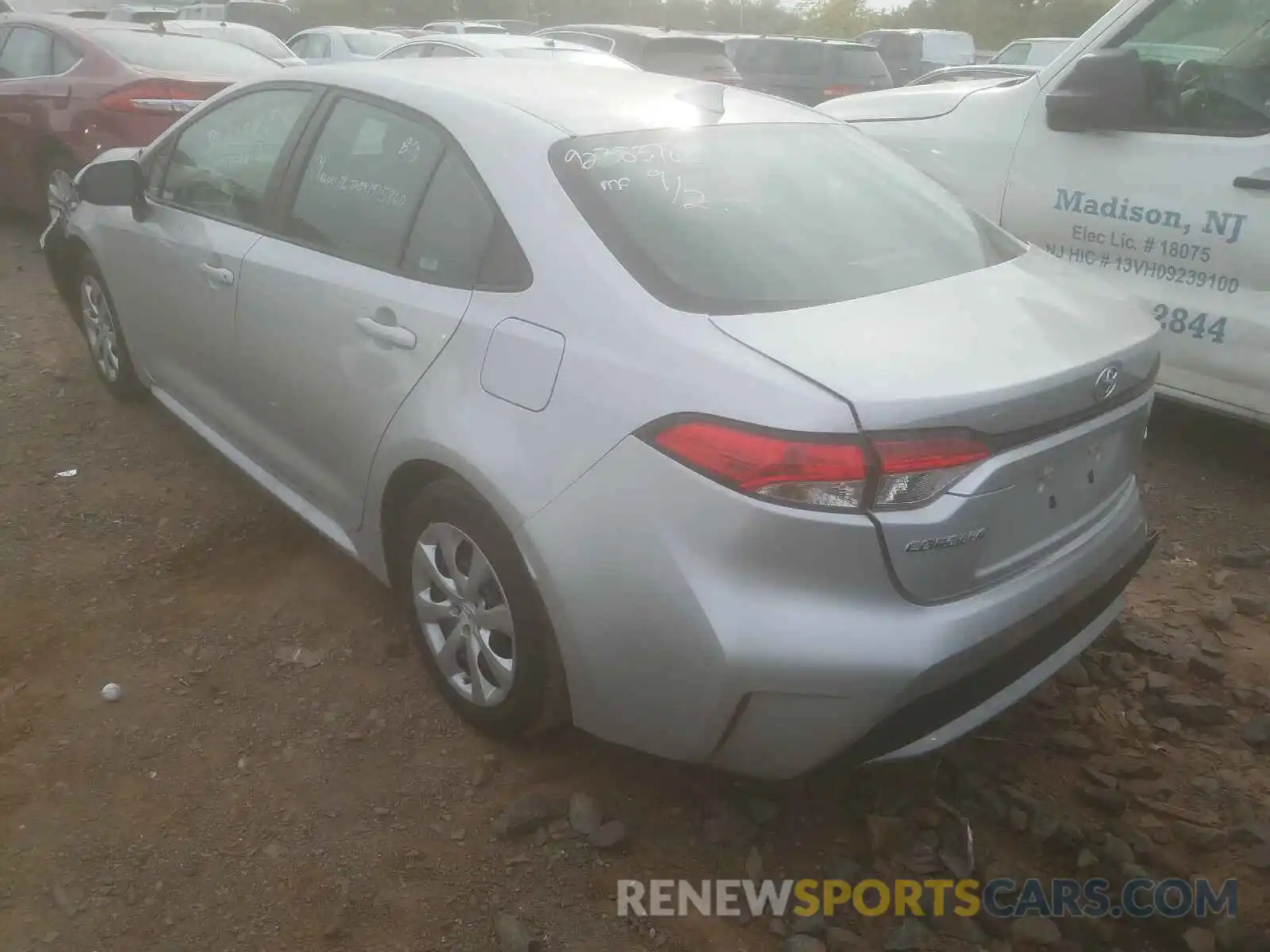 3 Photograph of a damaged car 5YFEPRAE4LP028765 TOYOTA COROLLA 2020