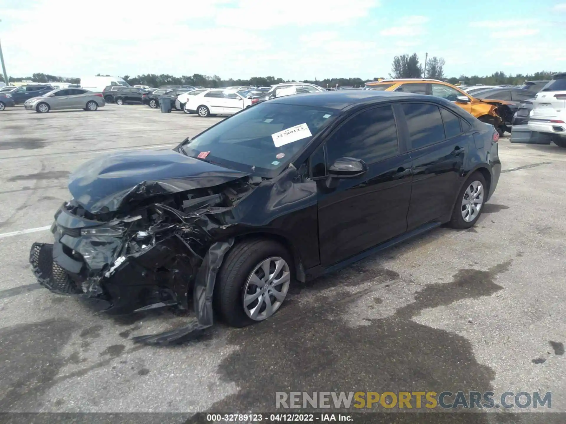 2 Photograph of a damaged car 5YFEPRAE4LP029155 TOYOTA COROLLA 2020