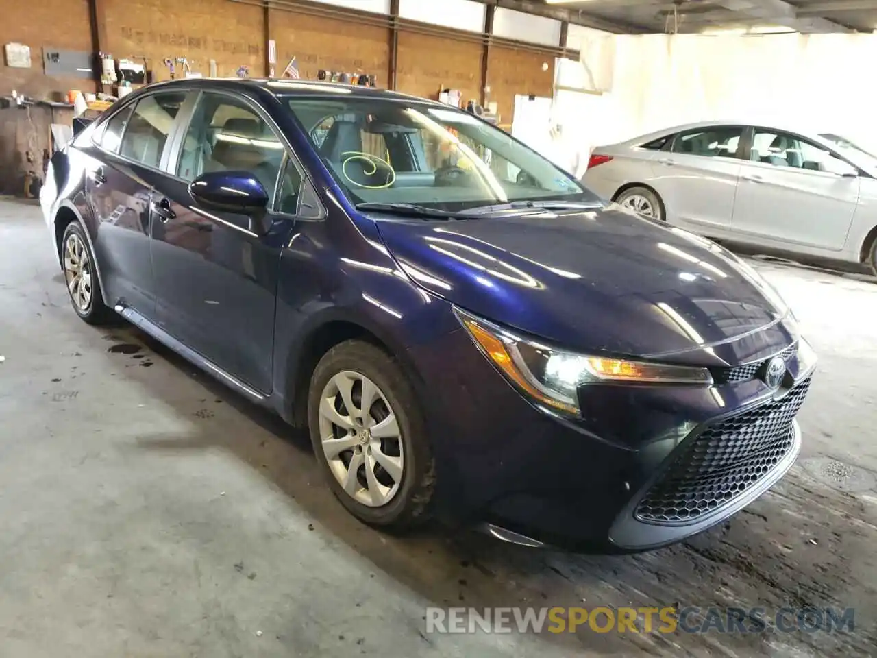 1 Photograph of a damaged car 5YFEPRAE4LP029284 TOYOTA COROLLA 2020