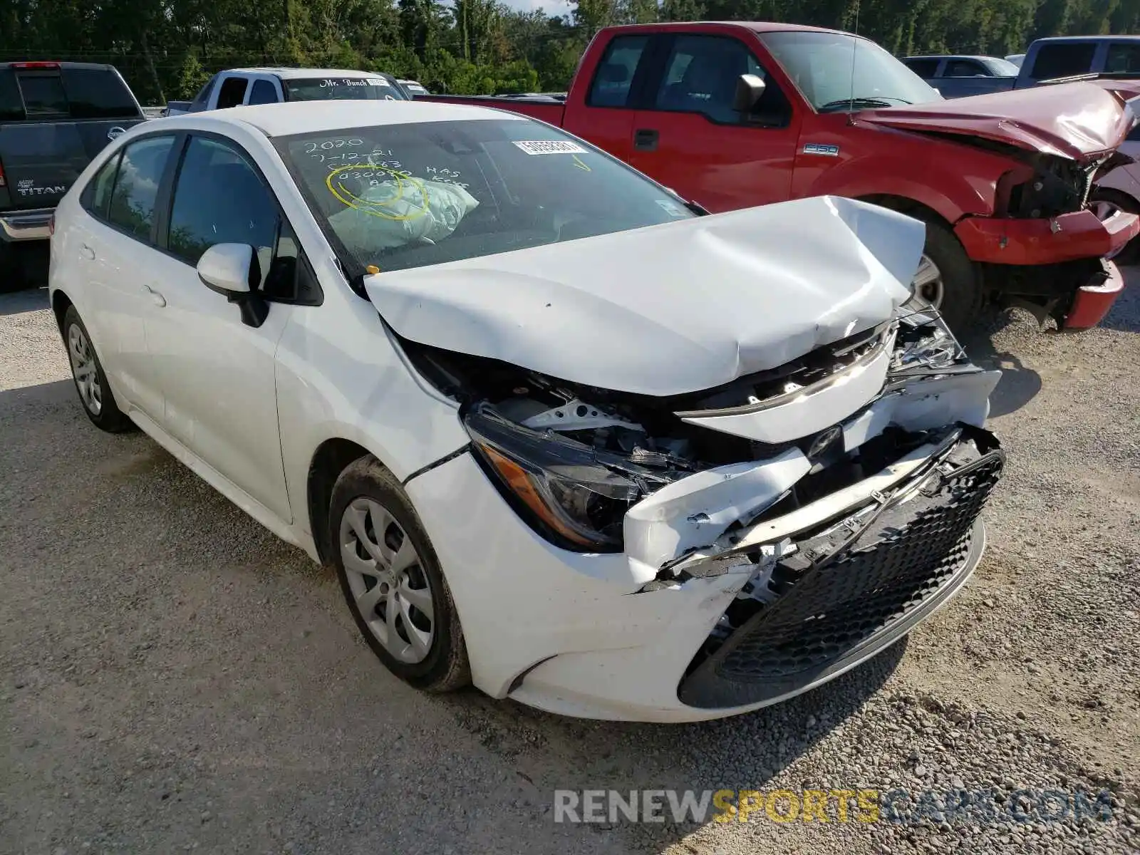 1 Photograph of a damaged car 5YFEPRAE4LP030080 TOYOTA COROLLA 2020