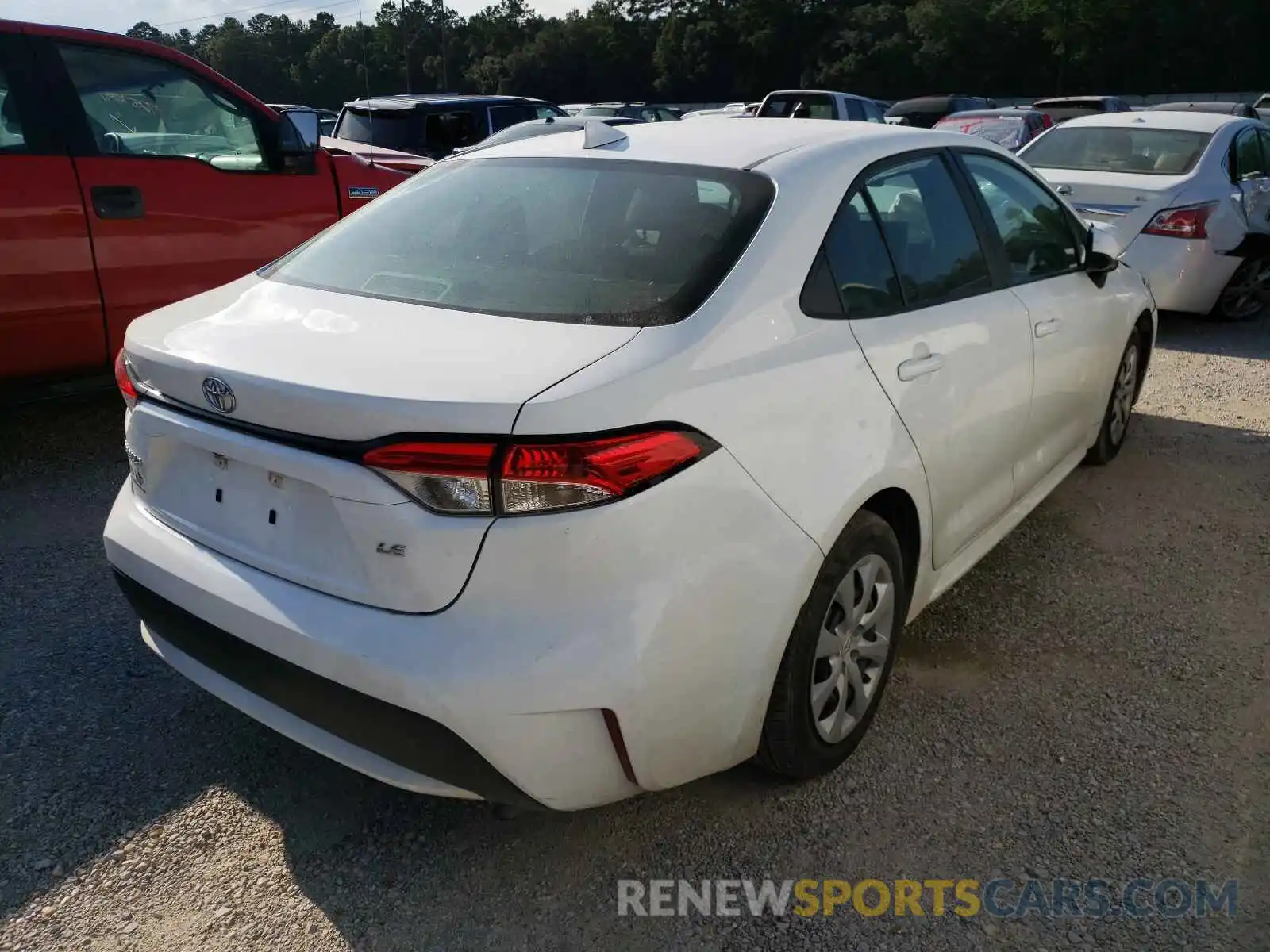 4 Photograph of a damaged car 5YFEPRAE4LP030080 TOYOTA COROLLA 2020