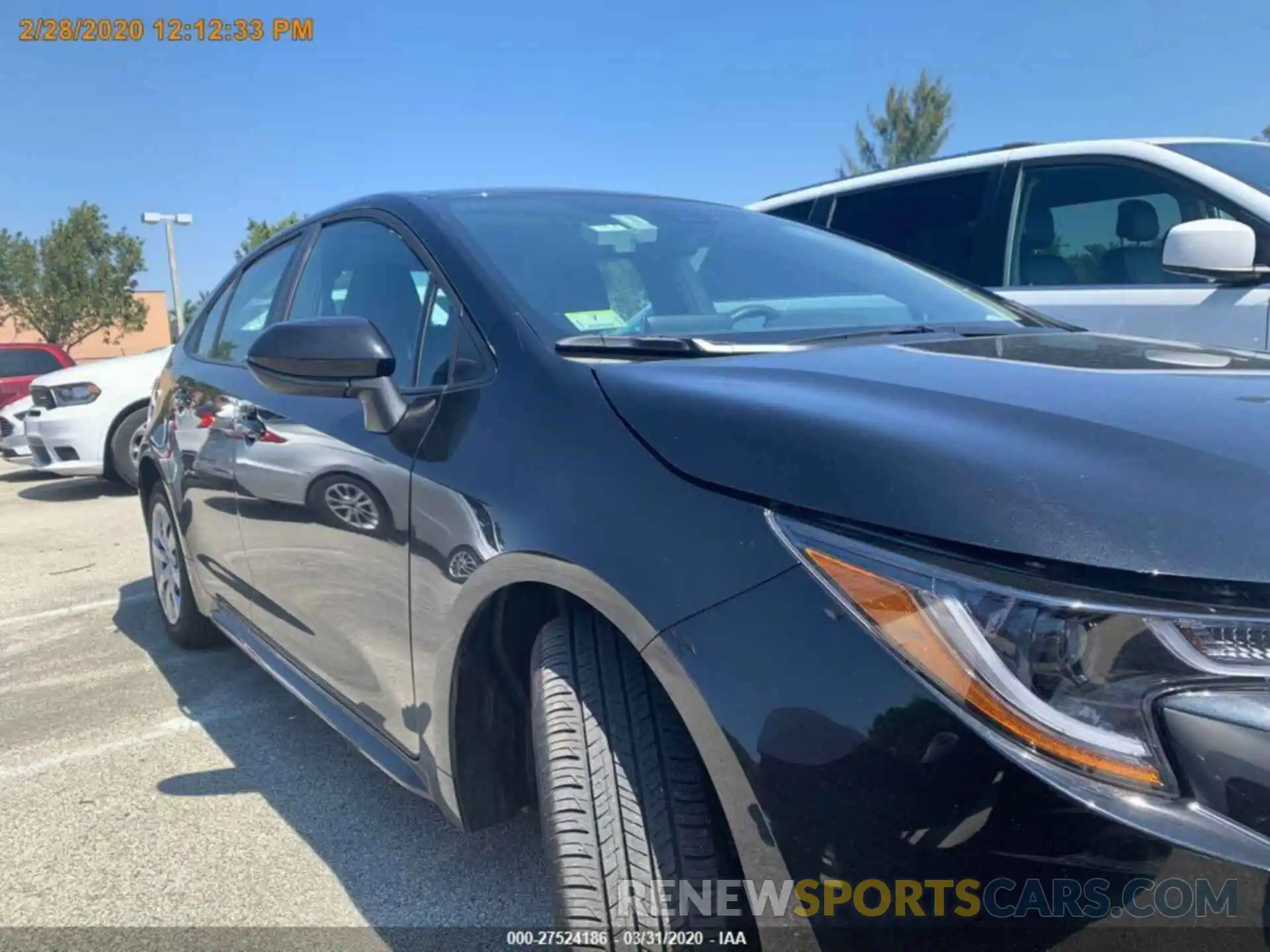 15 Photograph of a damaged car 5YFEPRAE4LP030371 TOYOTA COROLLA 2020