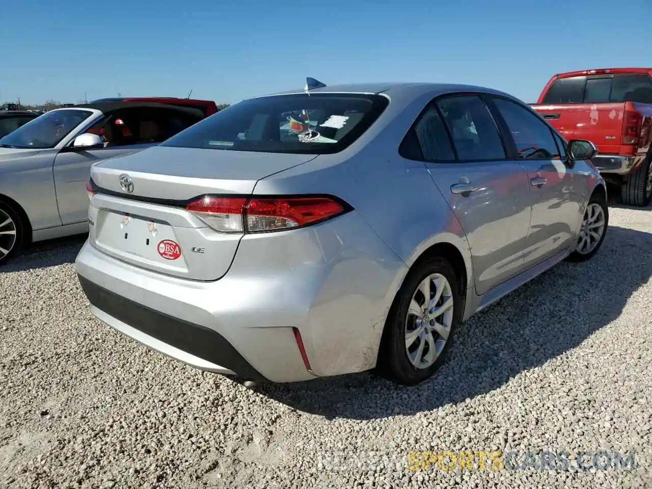 4 Photograph of a damaged car 5YFEPRAE4LP031522 TOYOTA COROLLA 2020