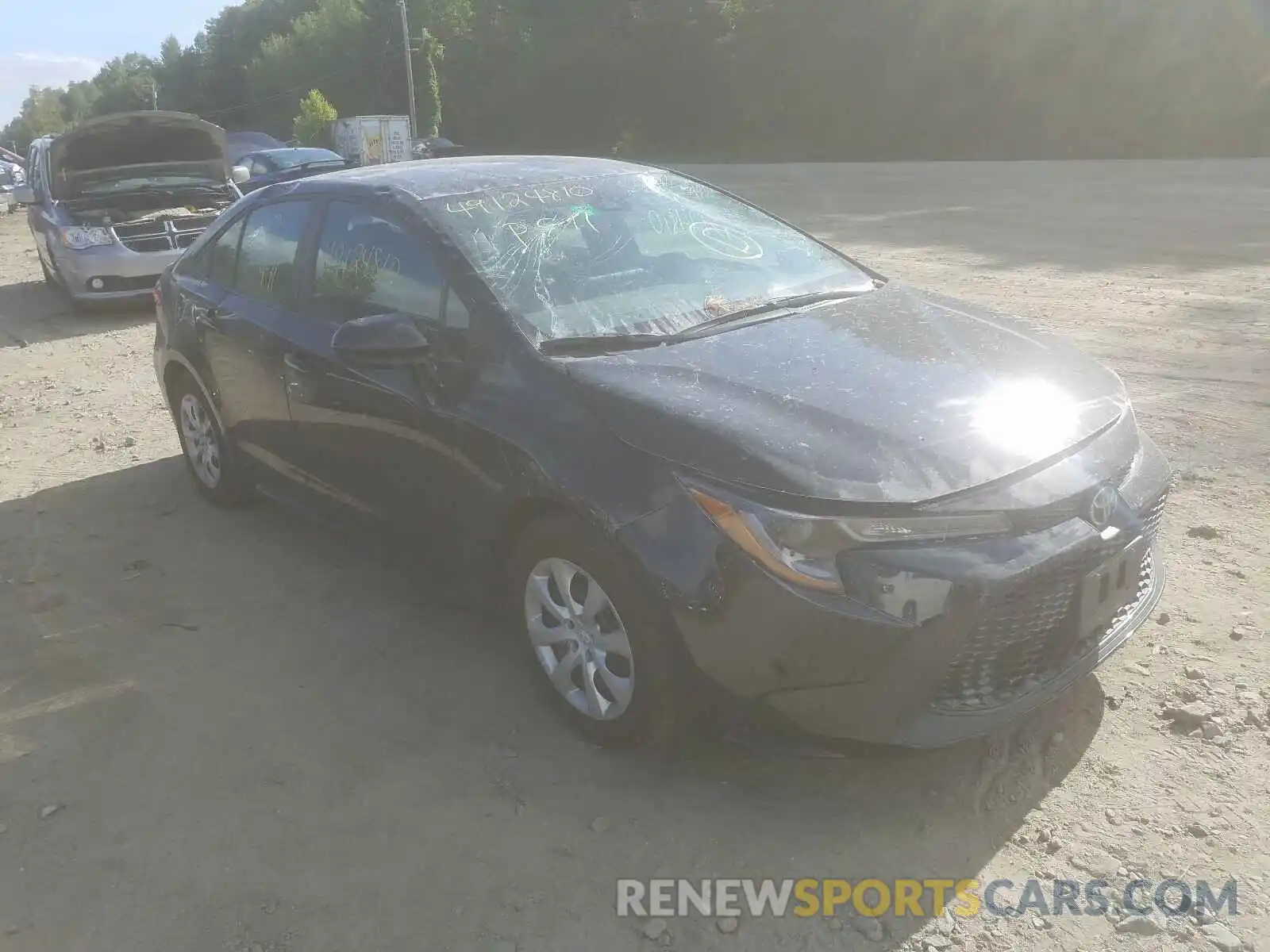 1 Photograph of a damaged car 5YFEPRAE4LP032413 TOYOTA COROLLA 2020