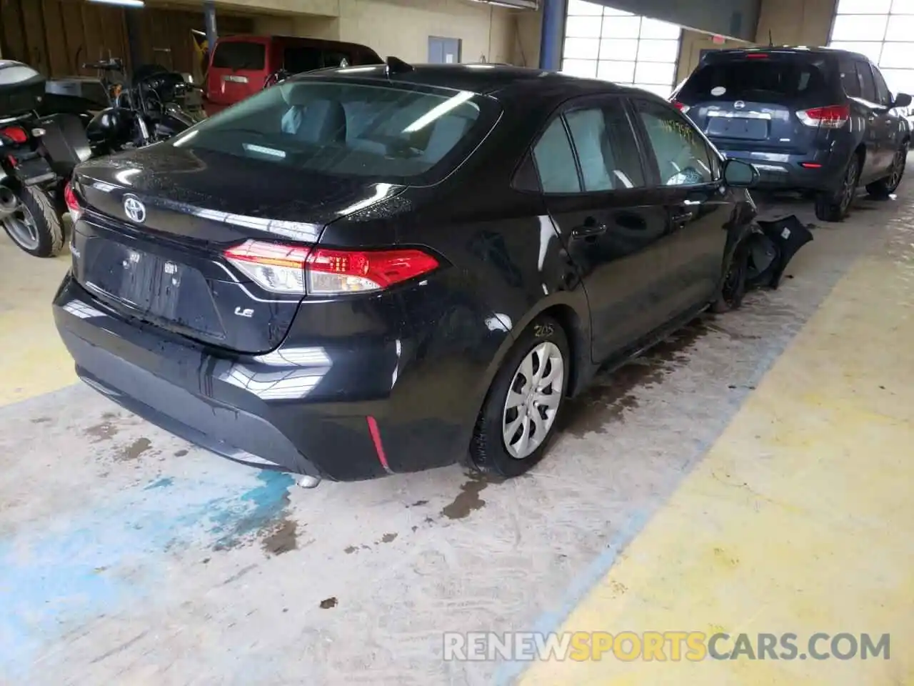 4 Photograph of a damaged car 5YFEPRAE4LP032475 TOYOTA COROLLA 2020