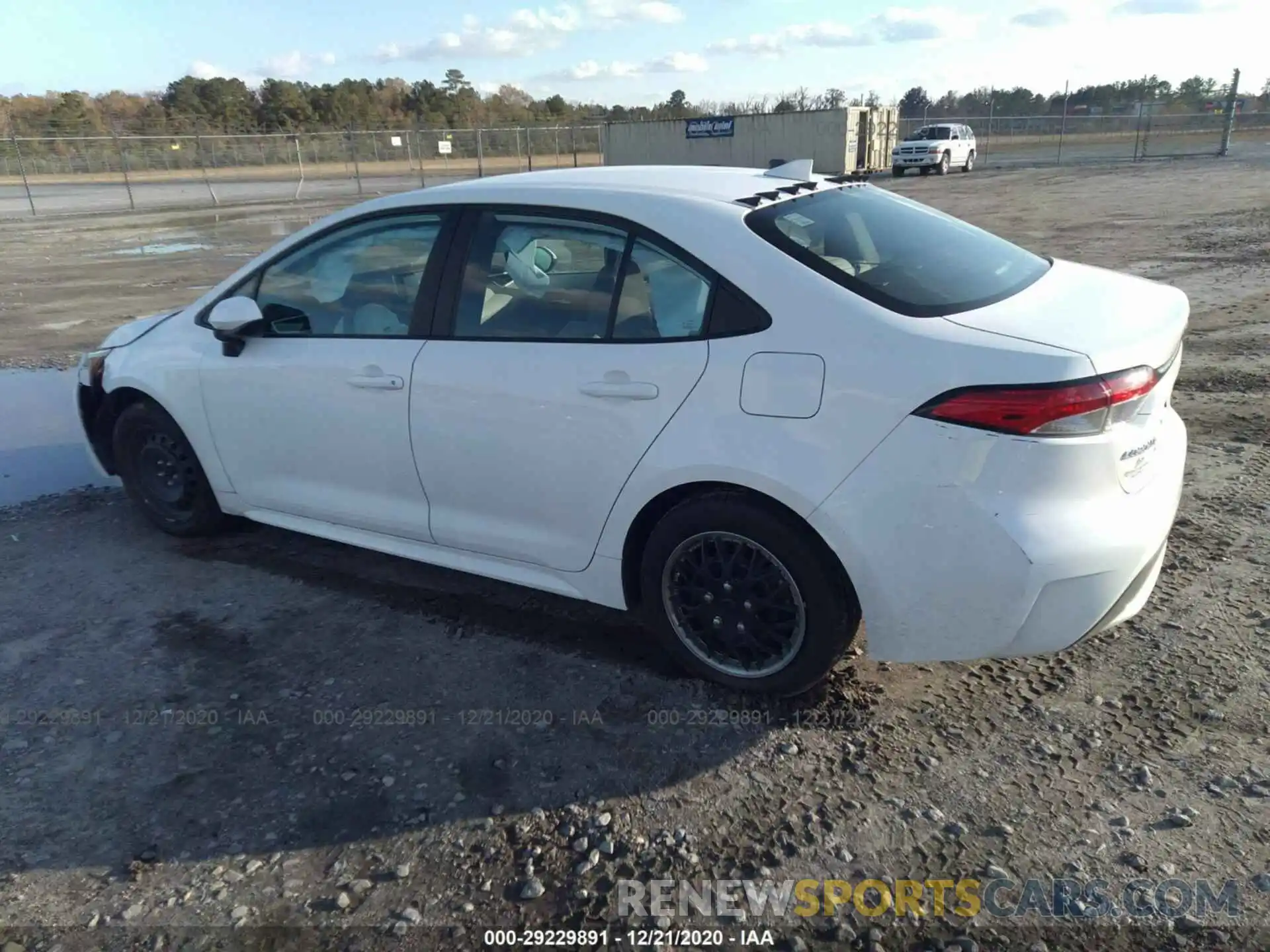 3 Photograph of a damaged car 5YFEPRAE4LP032749 TOYOTA COROLLA 2020