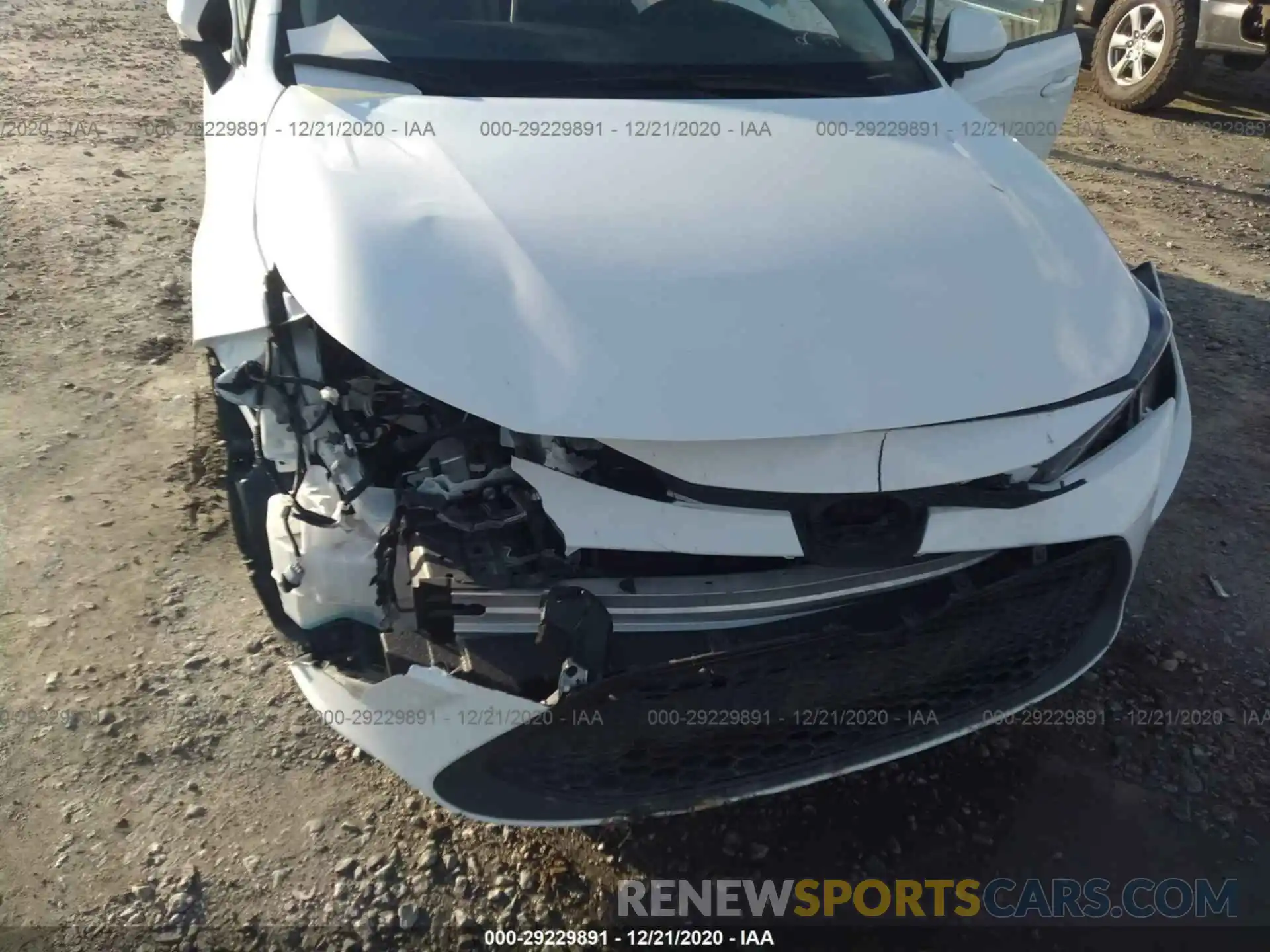 6 Photograph of a damaged car 5YFEPRAE4LP032749 TOYOTA COROLLA 2020