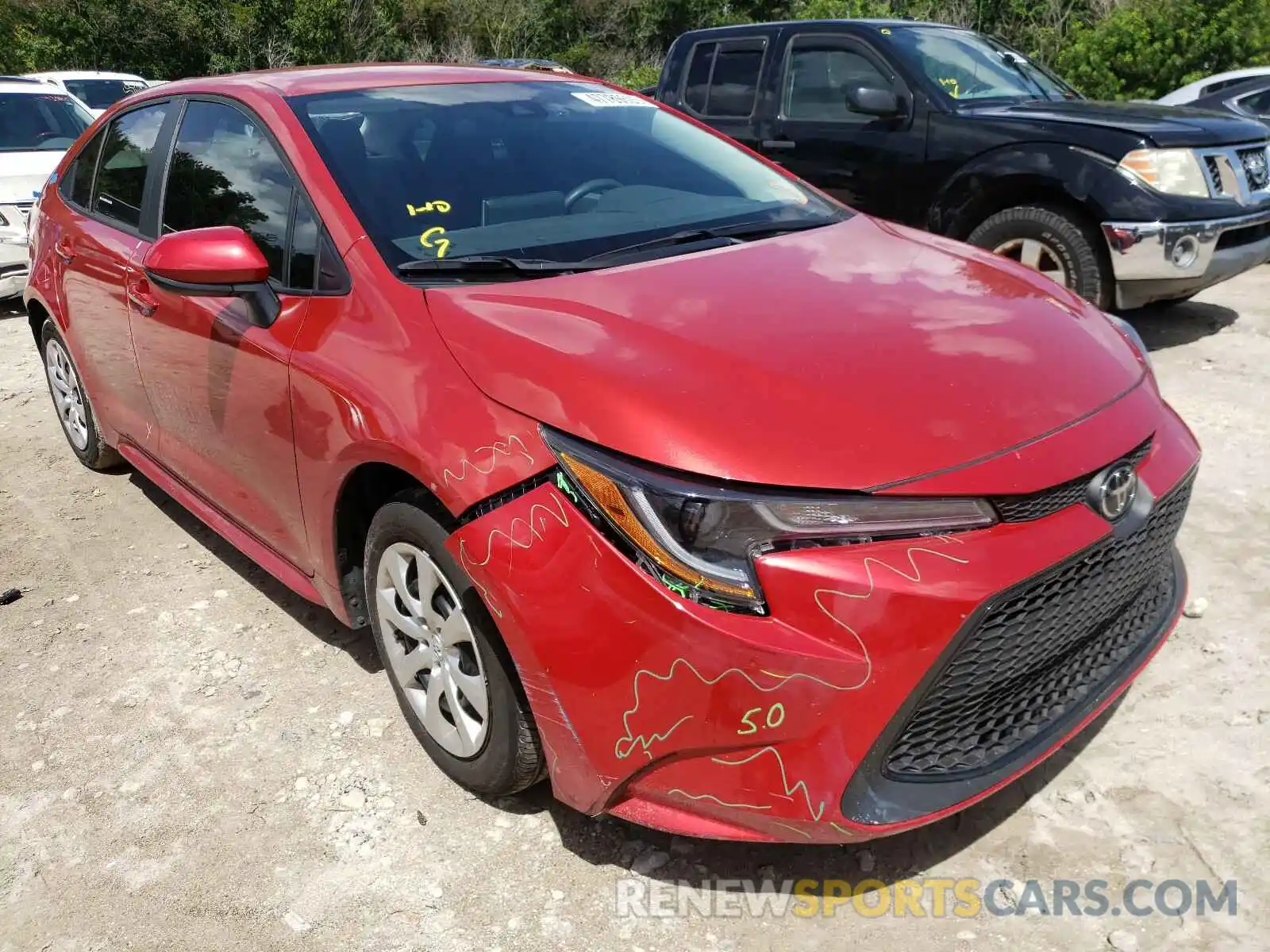 1 Photograph of a damaged car 5YFEPRAE4LP033299 TOYOTA COROLLA 2020