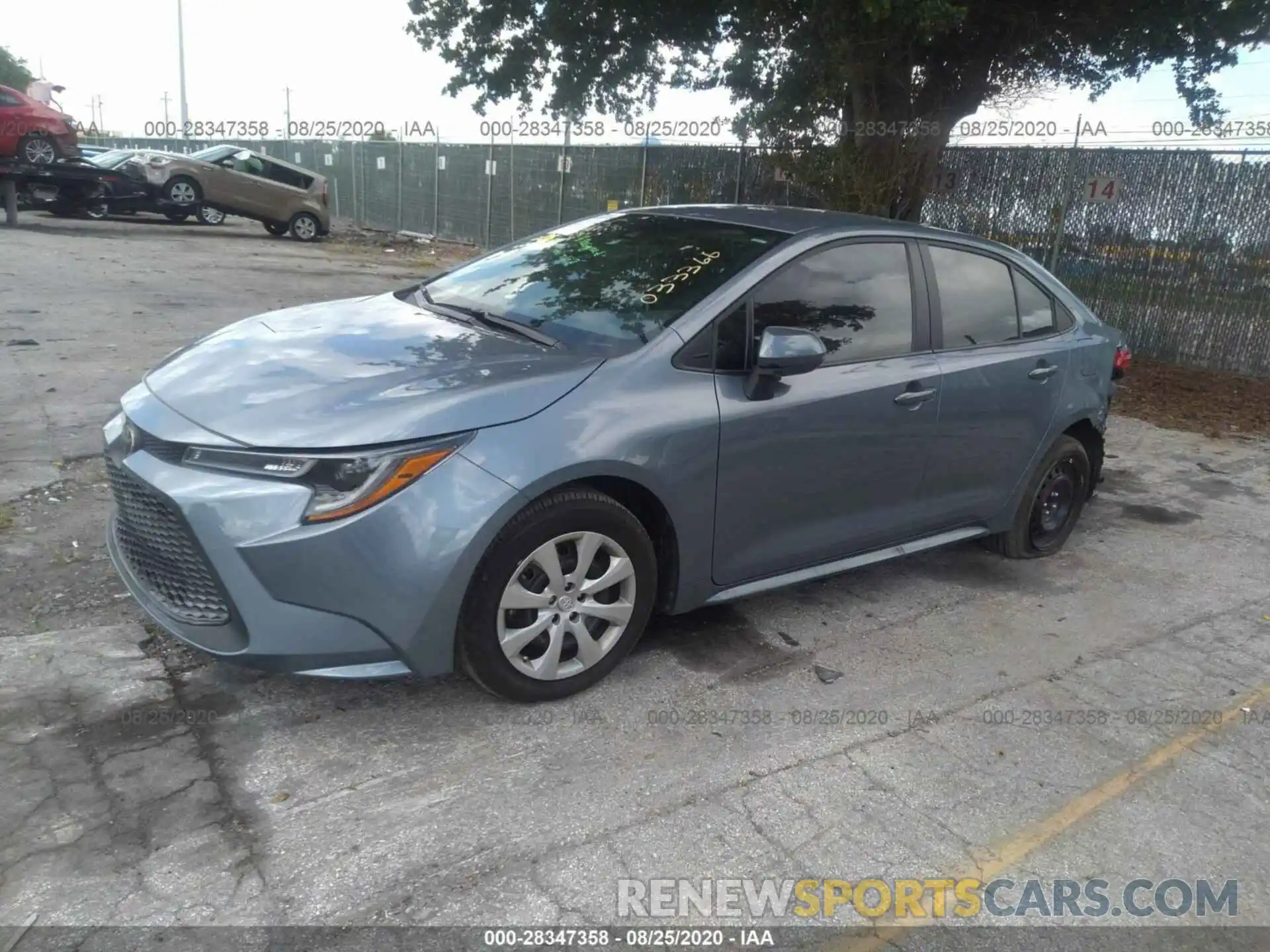 2 Photograph of a damaged car 5YFEPRAE4LP033366 TOYOTA COROLLA 2020