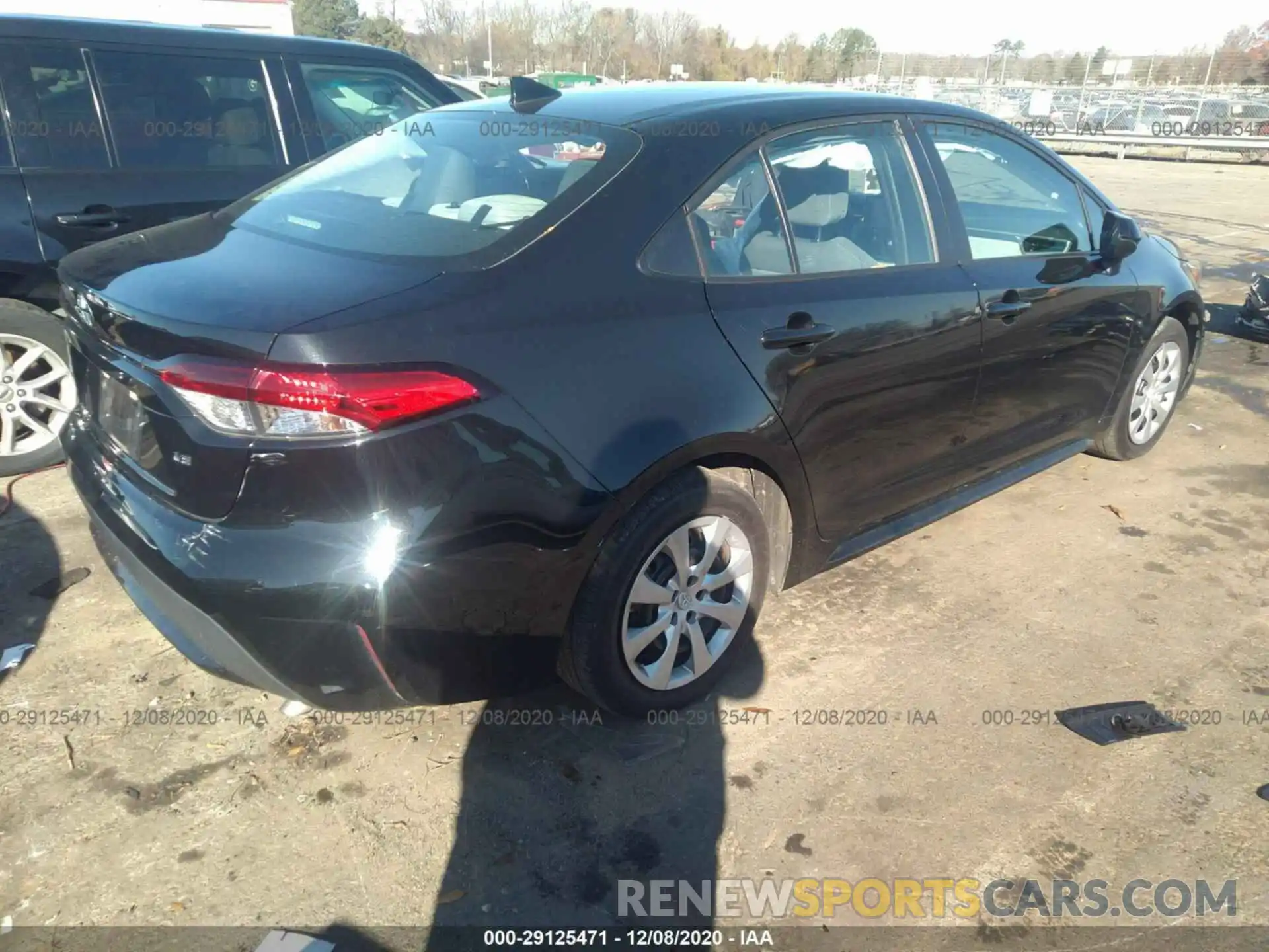 4 Photograph of a damaged car 5YFEPRAE4LP033402 TOYOTA COROLLA 2020