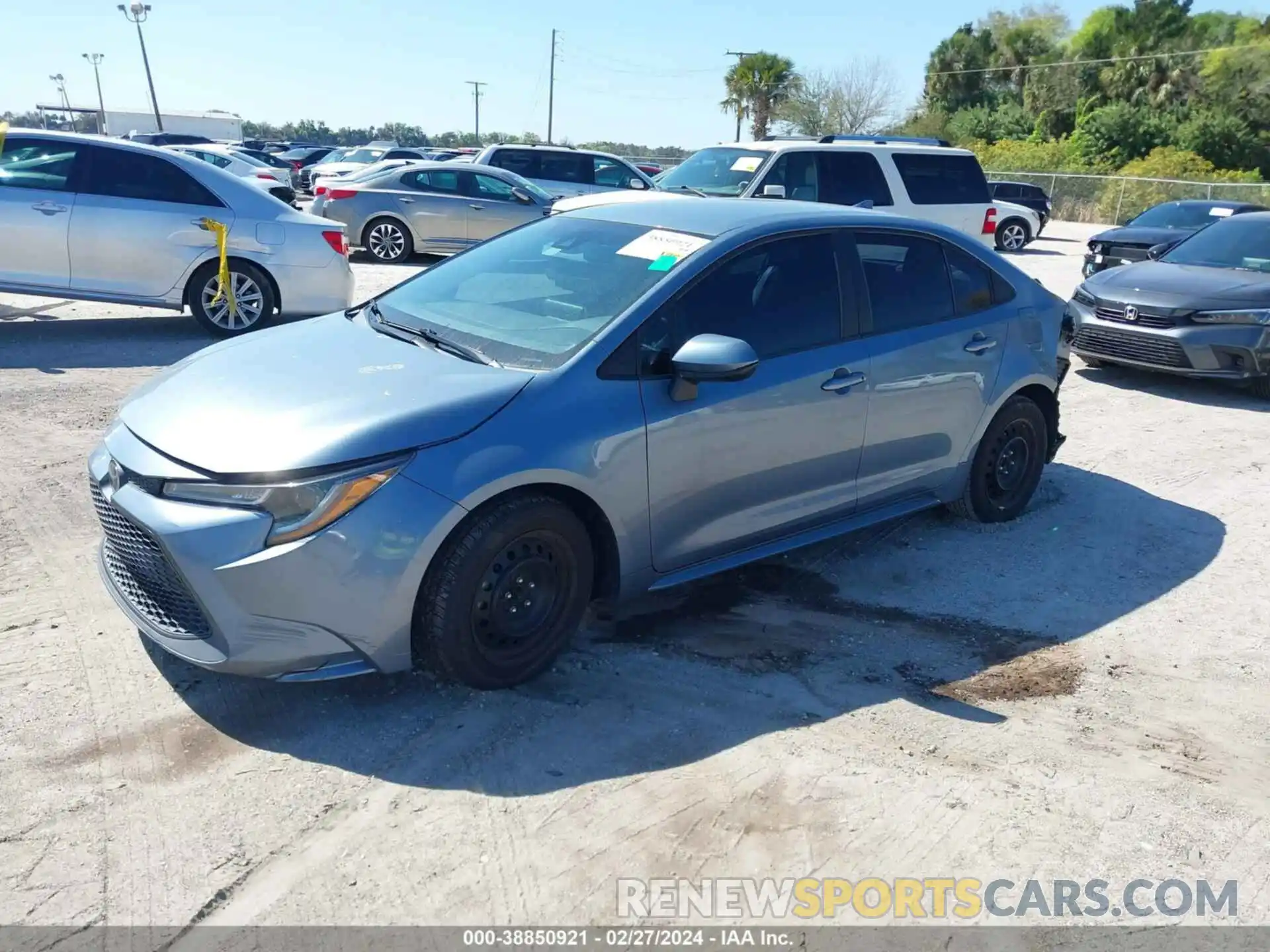 2 Photograph of a damaged car 5YFEPRAE4LP035070 TOYOTA COROLLA 2020