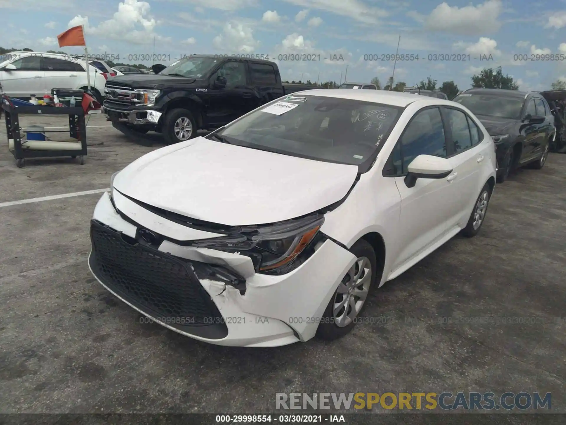 2 Photograph of a damaged car 5YFEPRAE4LP036736 TOYOTA COROLLA 2020