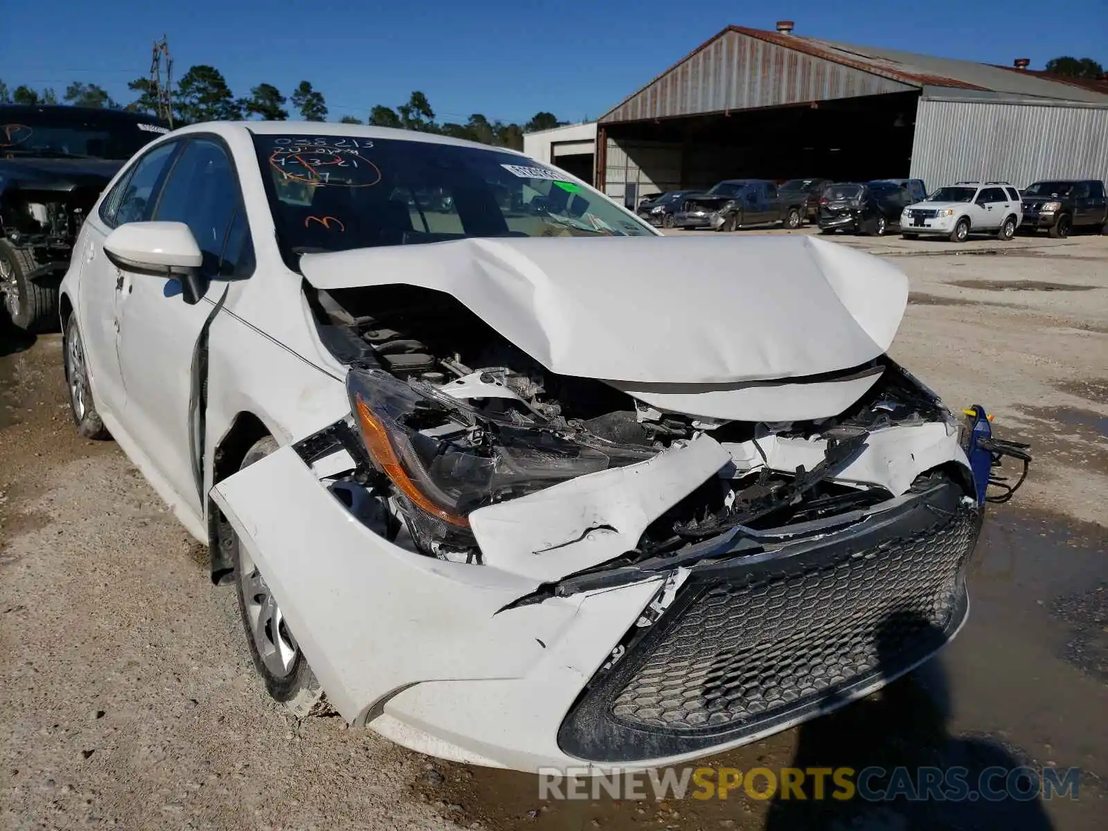 1 Photograph of a damaged car 5YFEPRAE4LP038213 TOYOTA COROLLA 2020